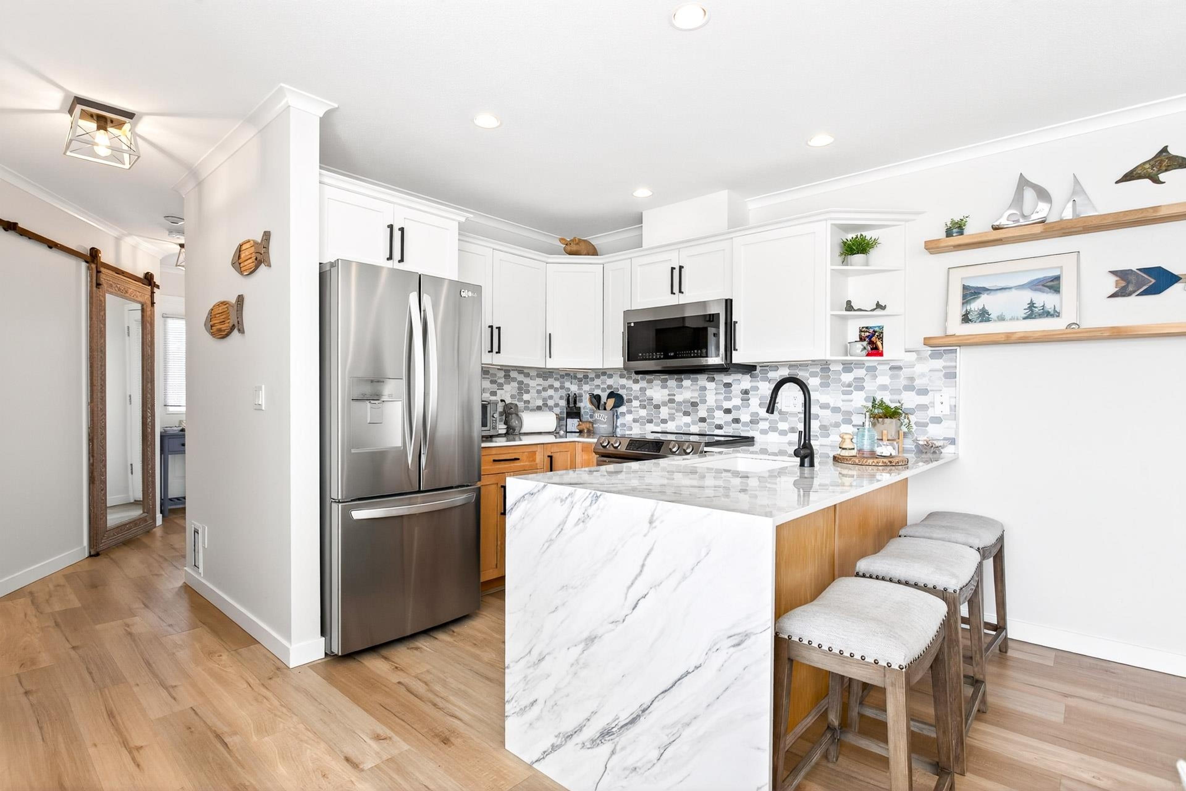 #205 15154 ROPER AVENUE - 15