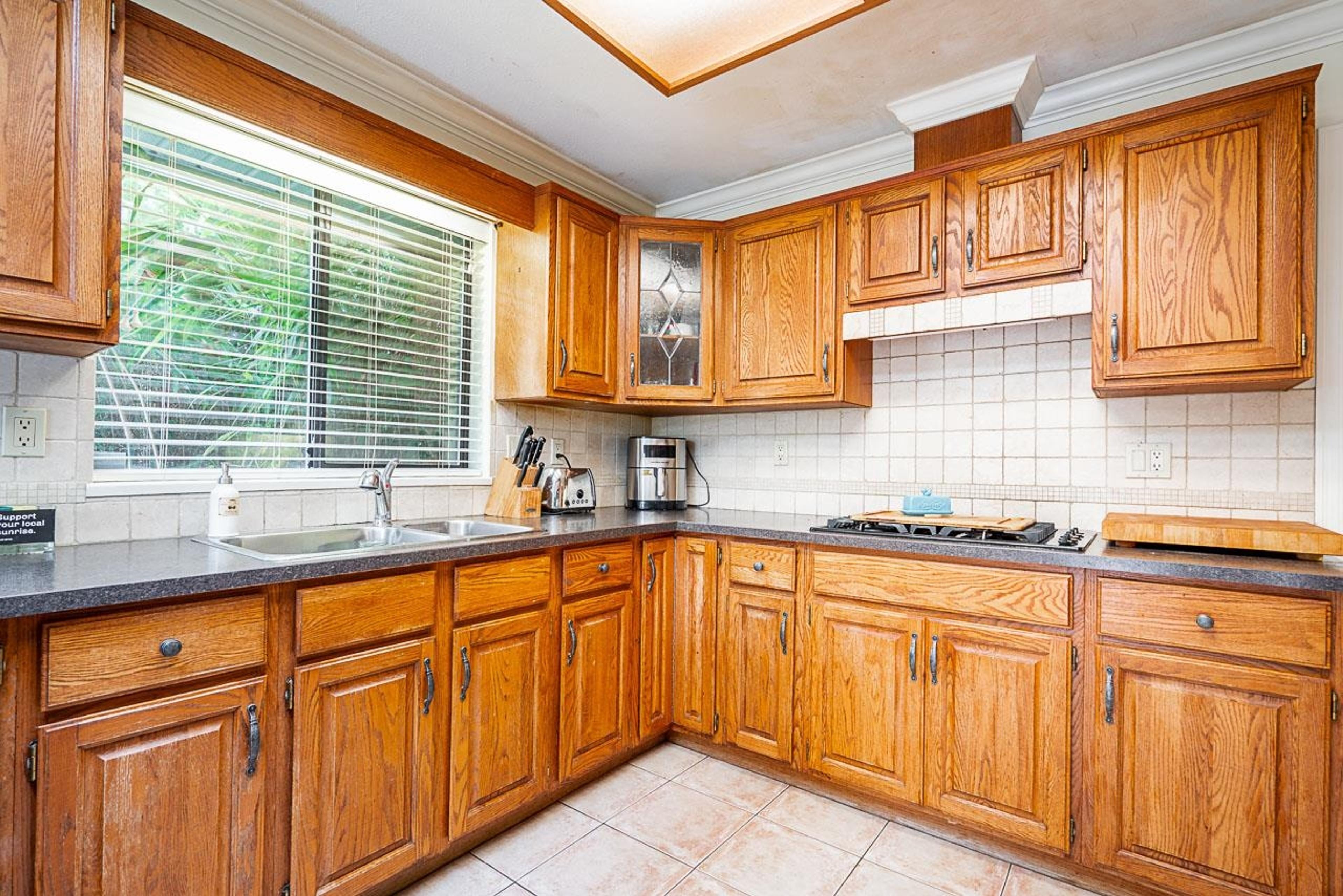 15576 BUENA VISTA AVENUE - 14