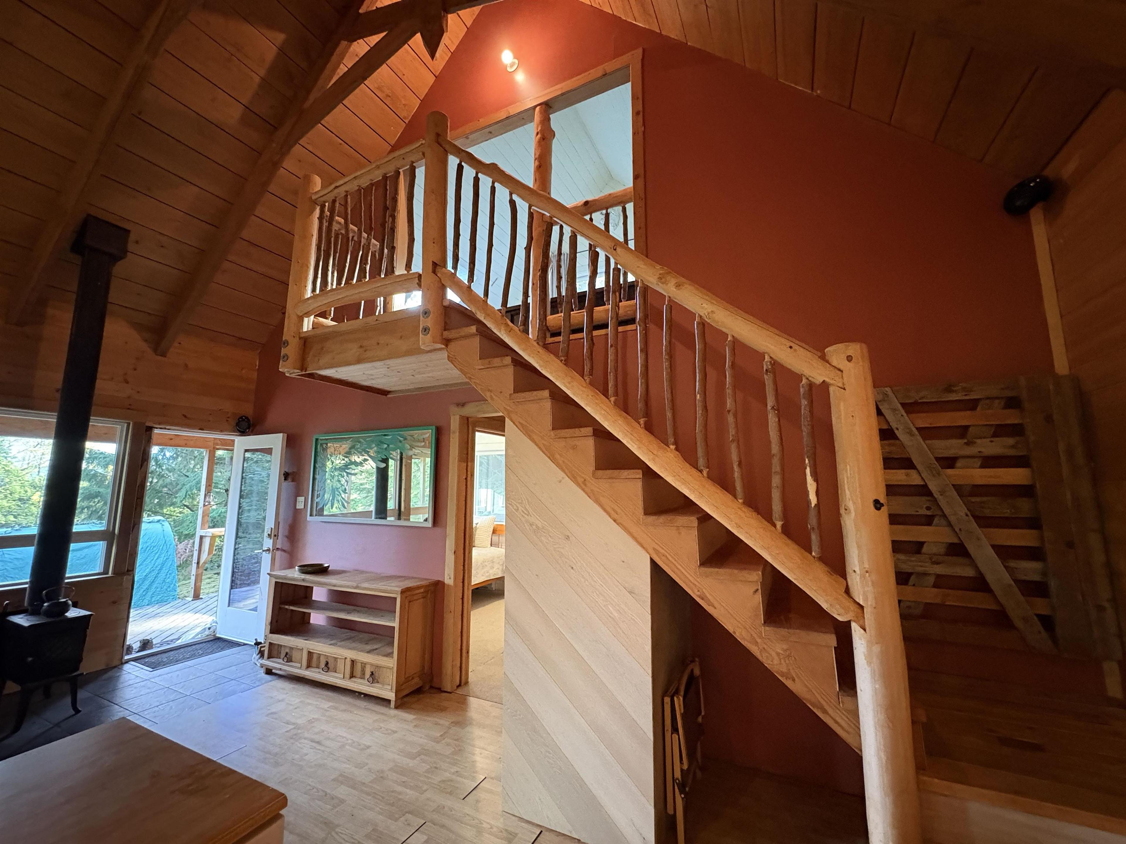 815 THE GROVE ROAD - 6