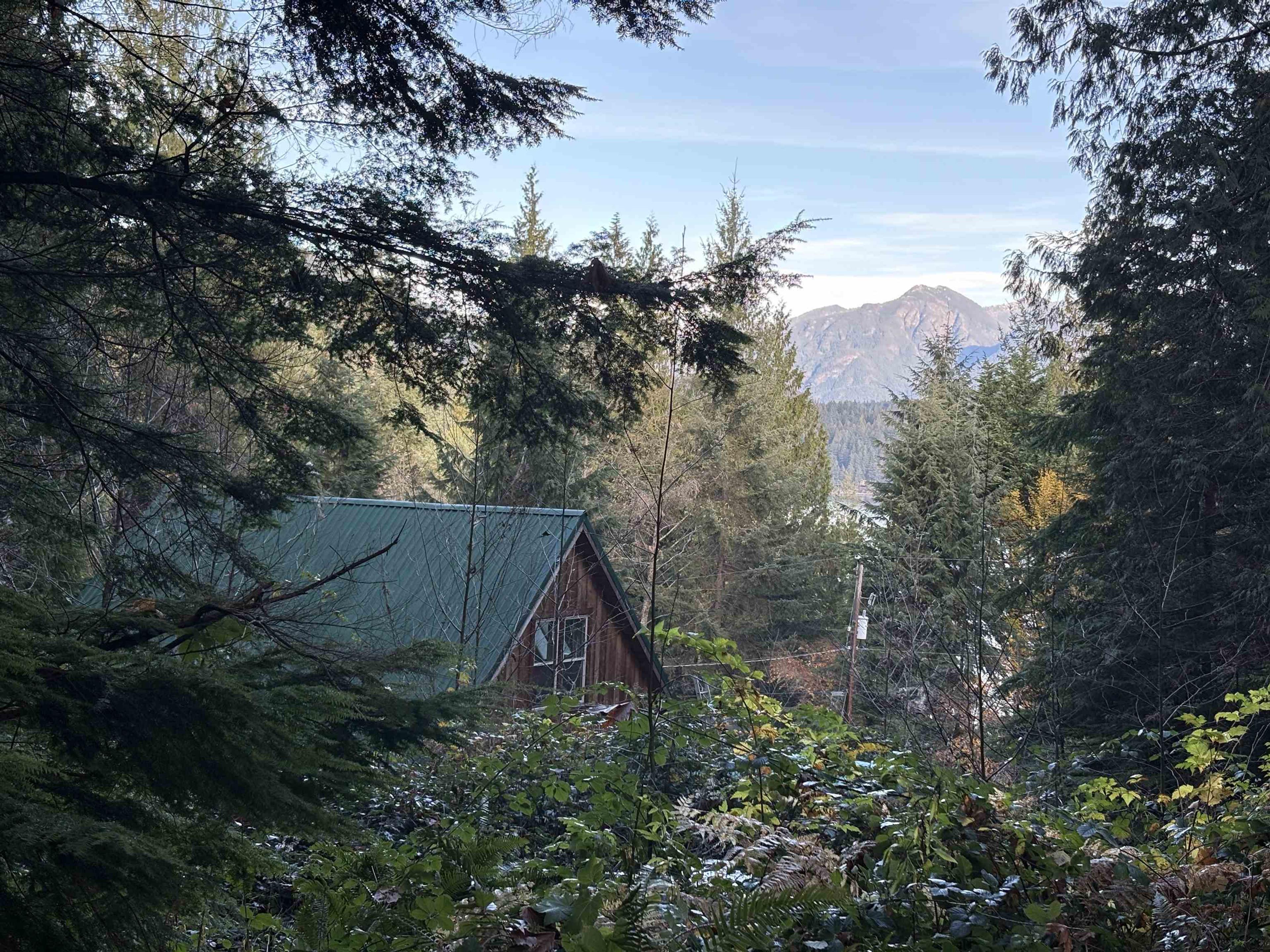 815 THE GROVE ROAD - 24