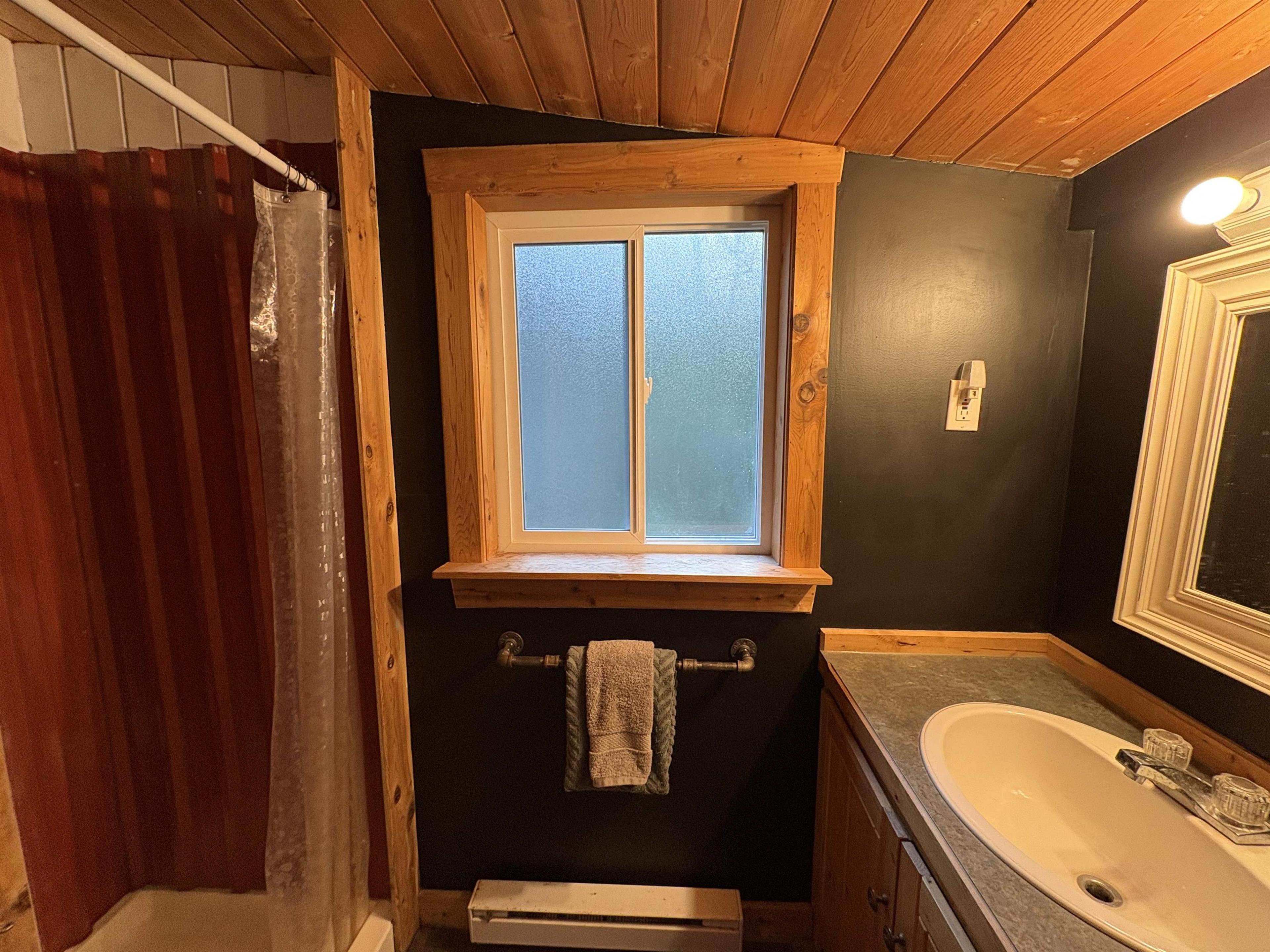 815 THE GROVE ROAD - 15