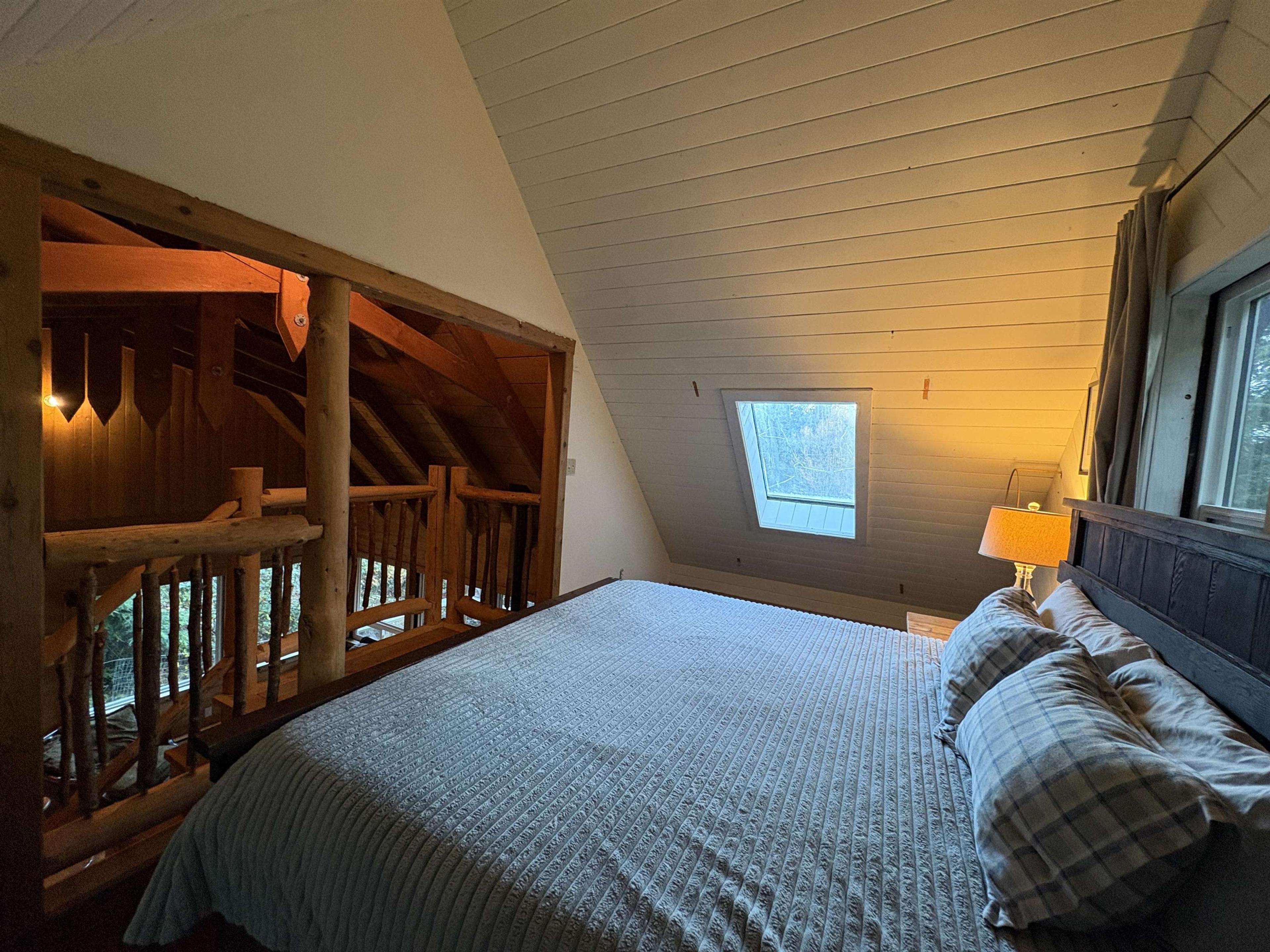 815 THE GROVE ROAD - 11