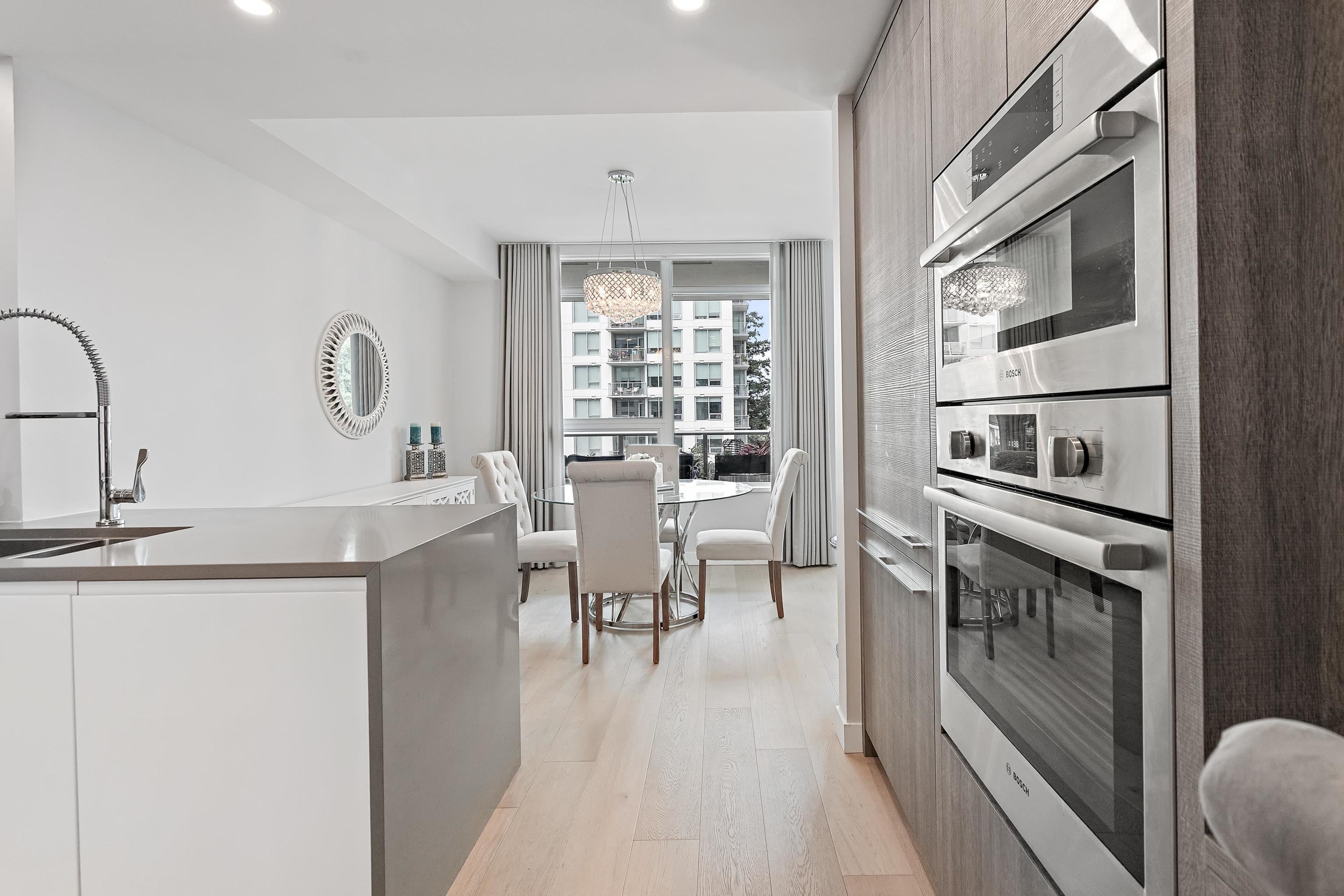 #601 1441 JOHNSTON ROAD - 6