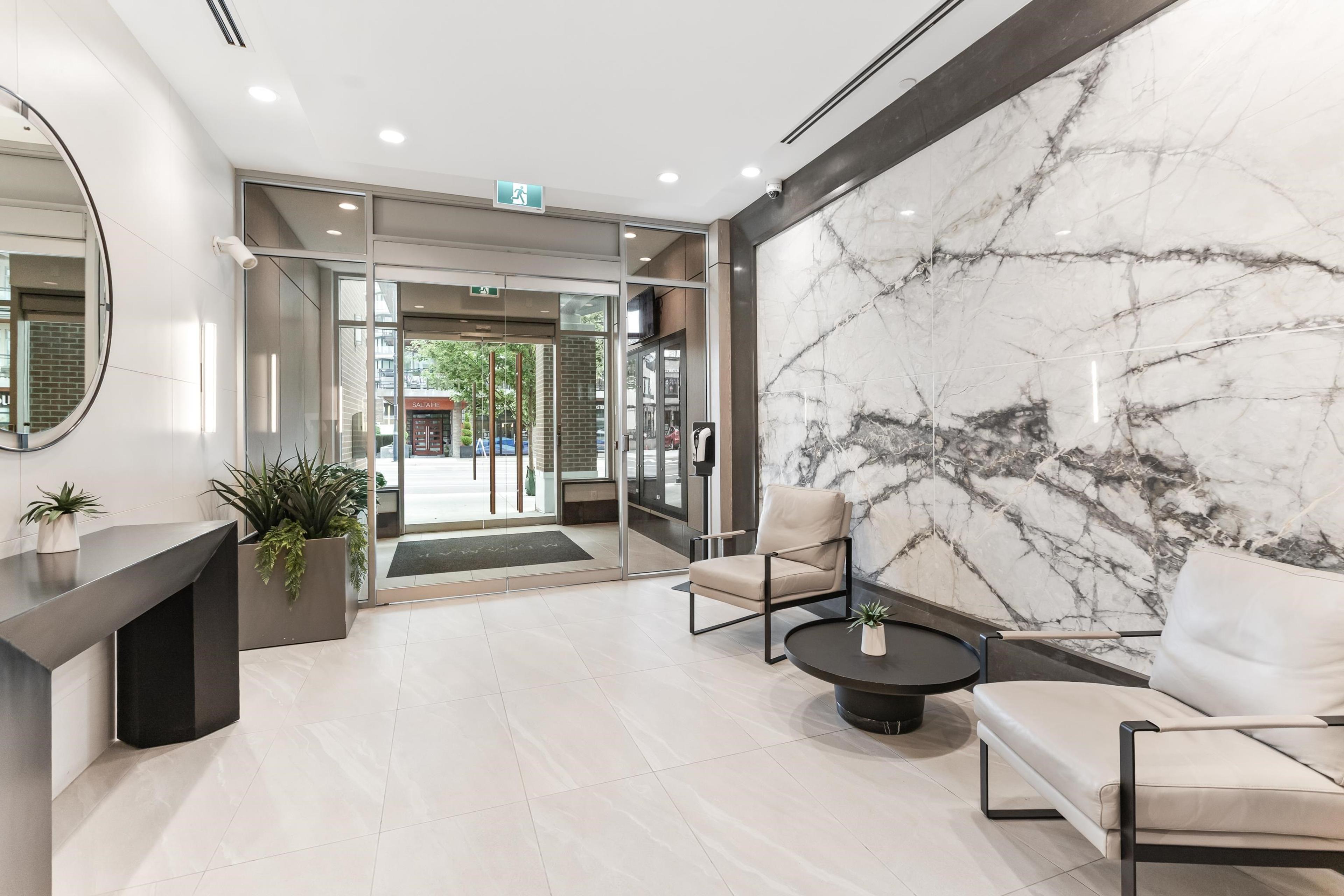 #601 1441 JOHNSTON ROAD - 5