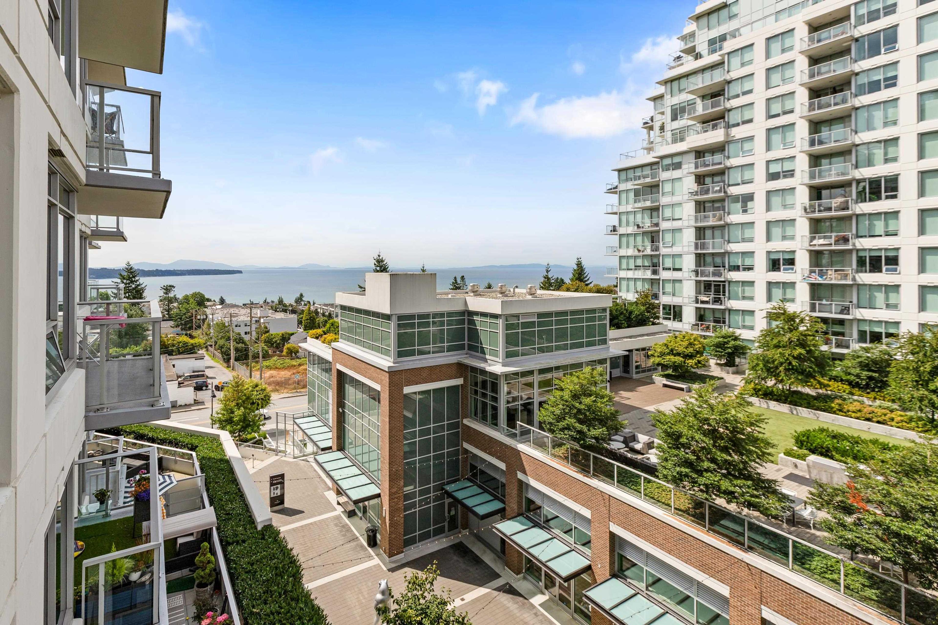 #601 1441 JOHNSTON ROAD - 20