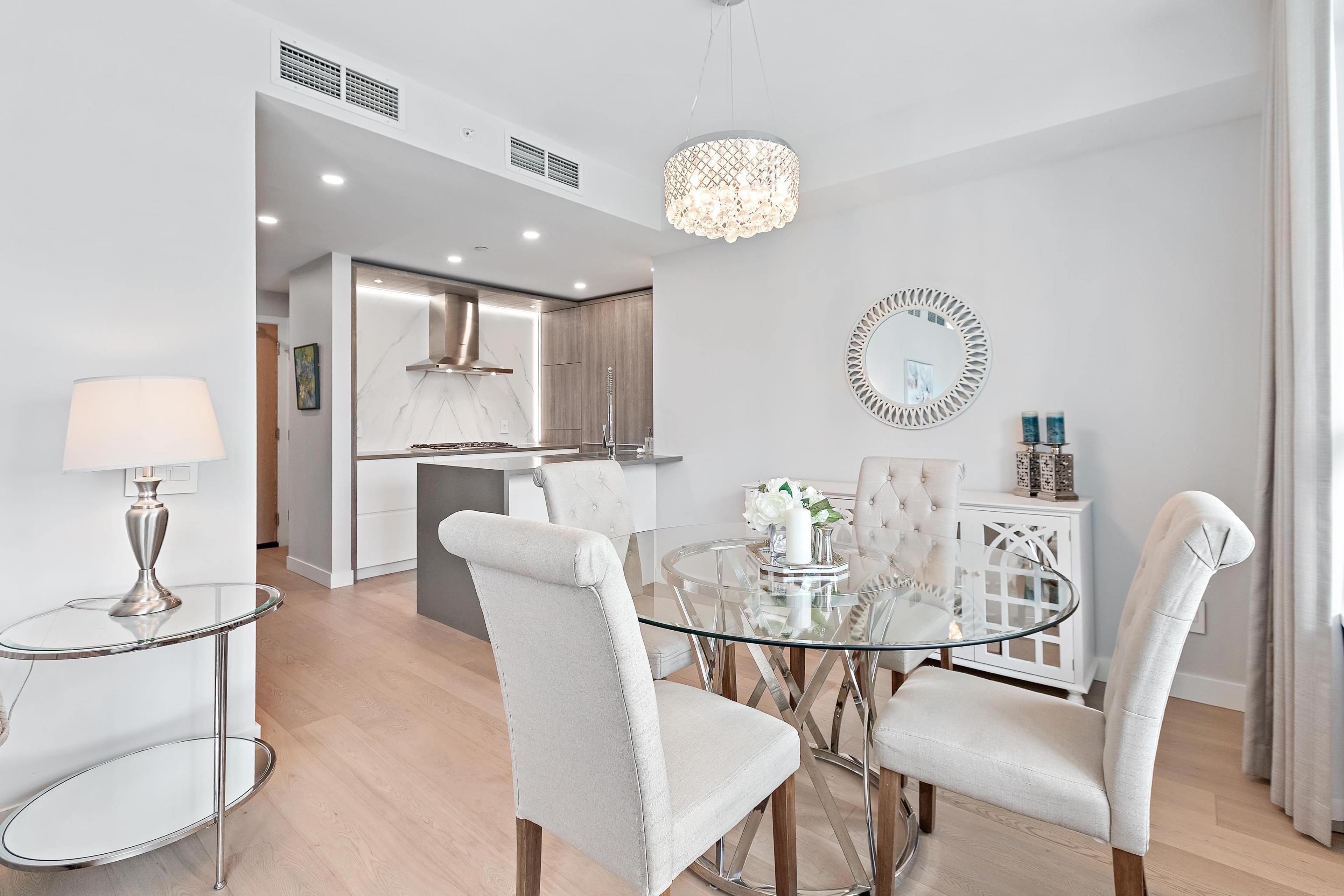 #601 1441 JOHNSTON ROAD - 14