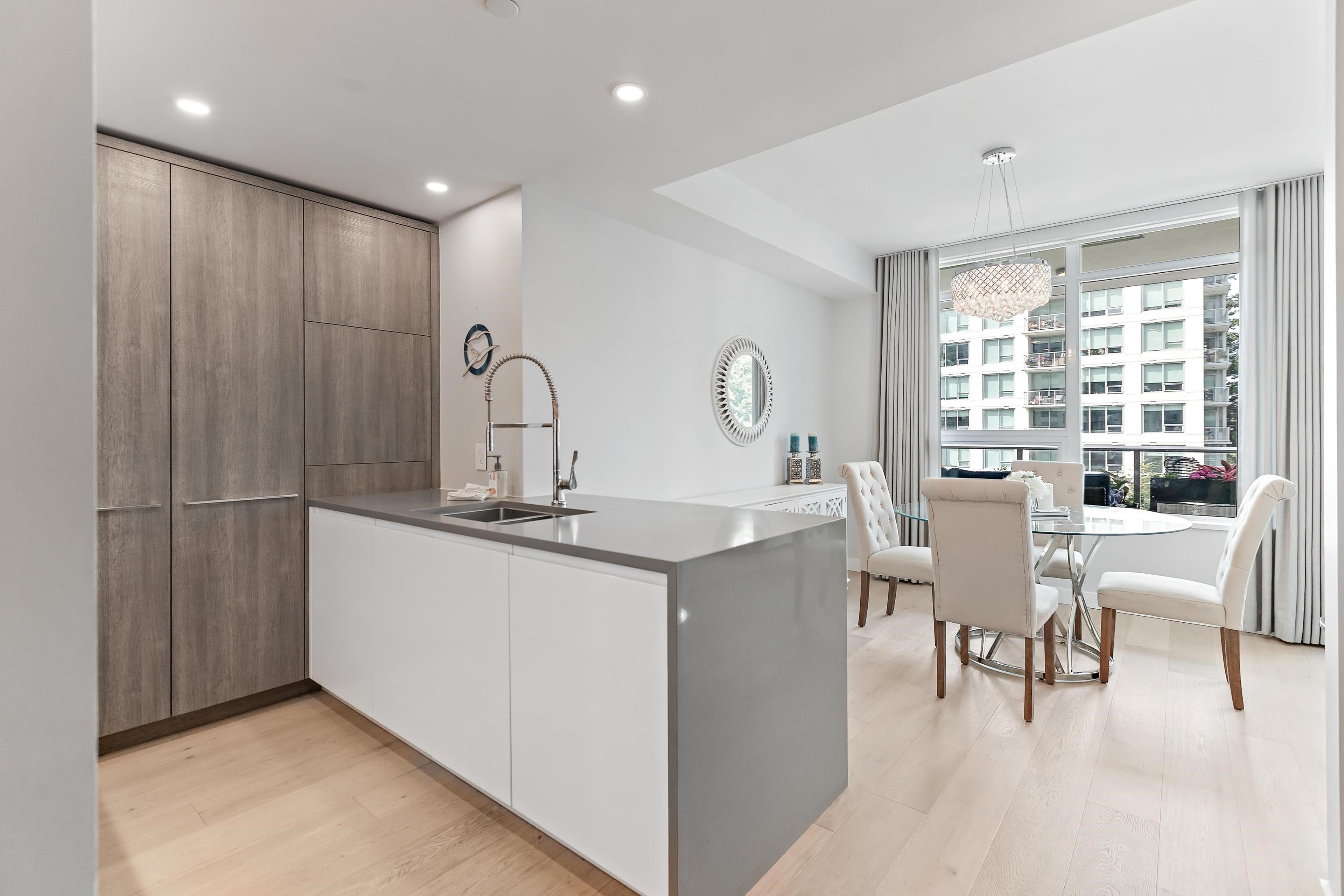 #601 1441 JOHNSTON ROAD - 8