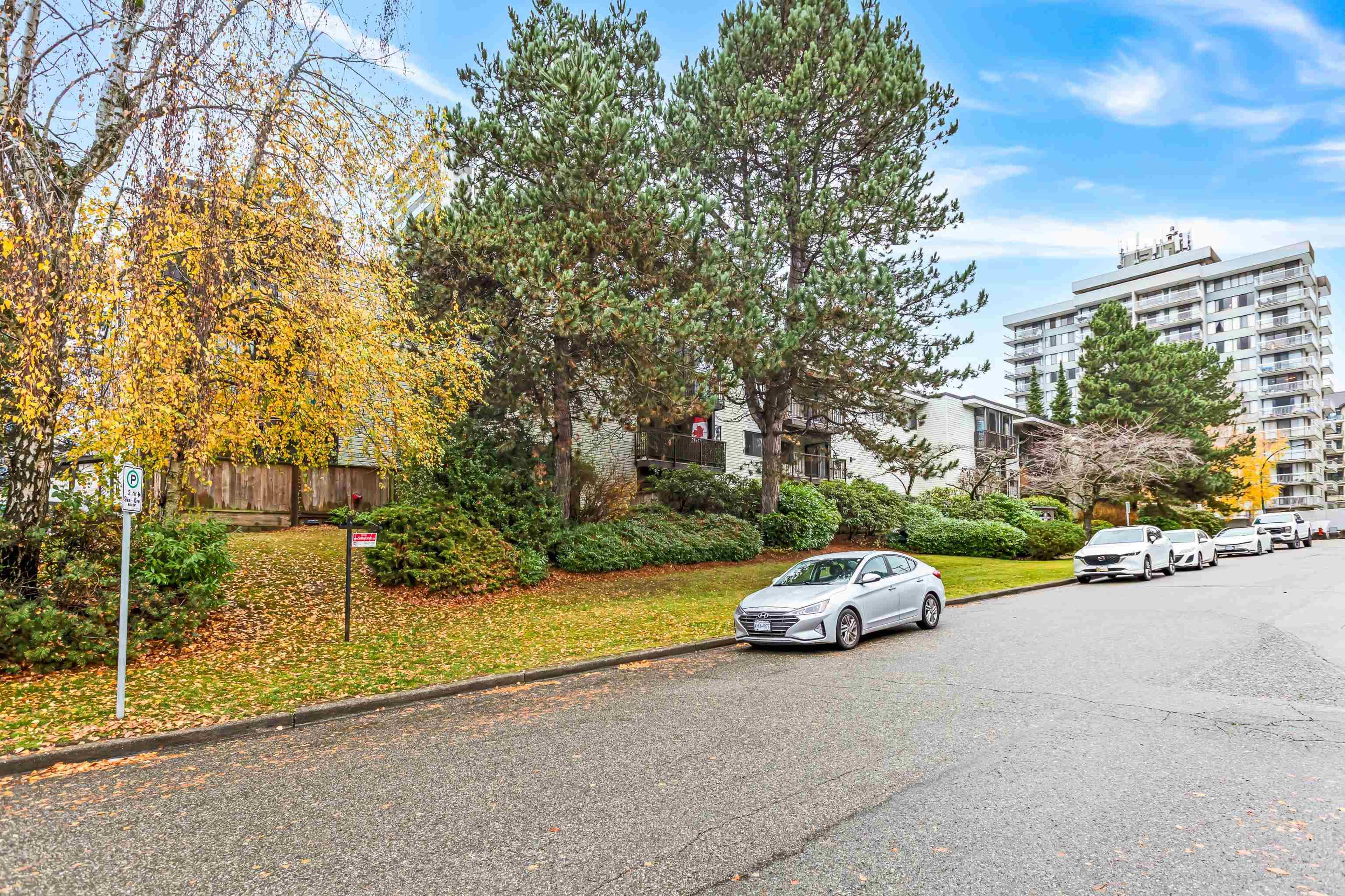 #107 1555 FIR STREET - Image 3