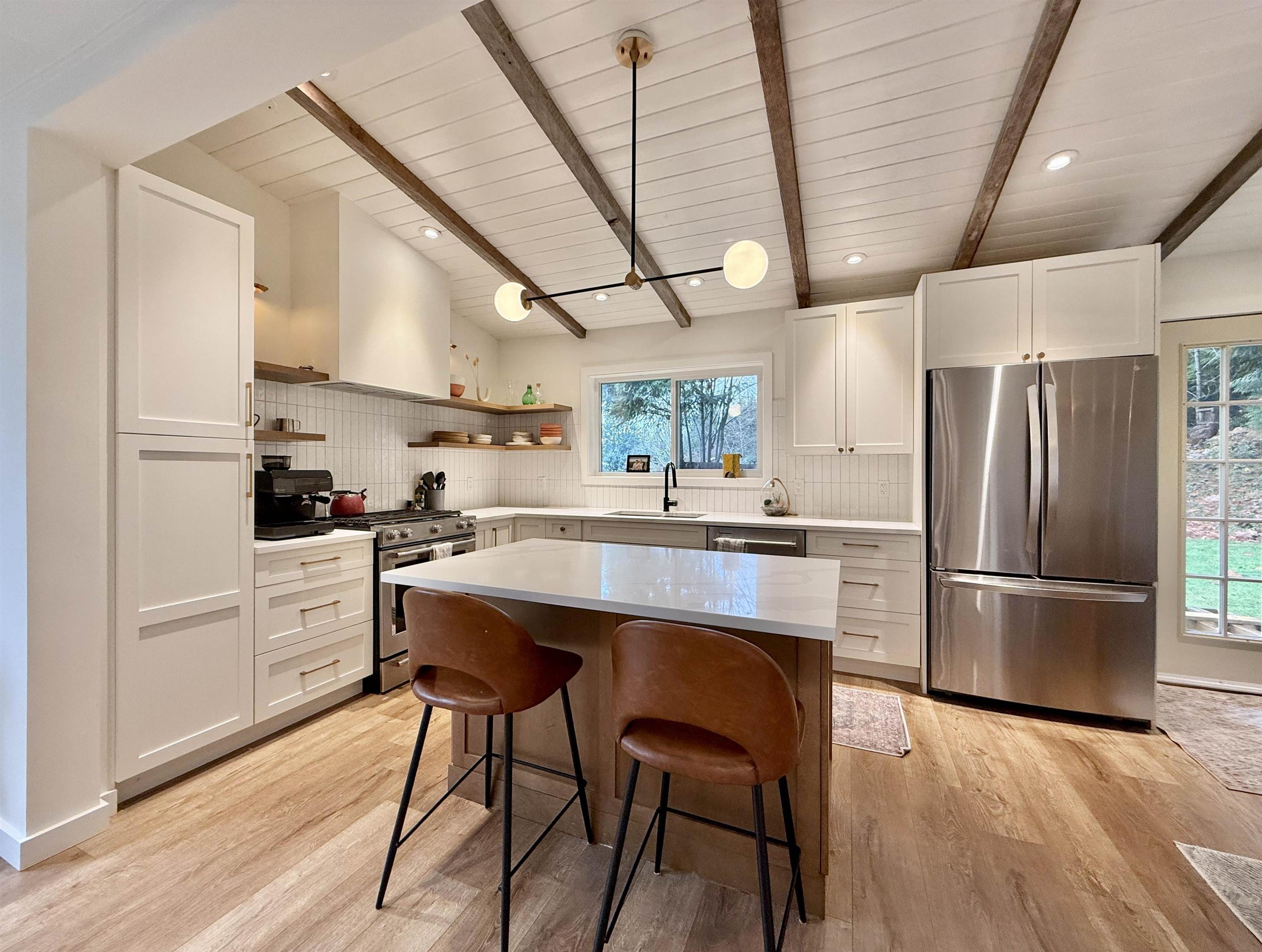 962 CEMETERY ROAD - 9