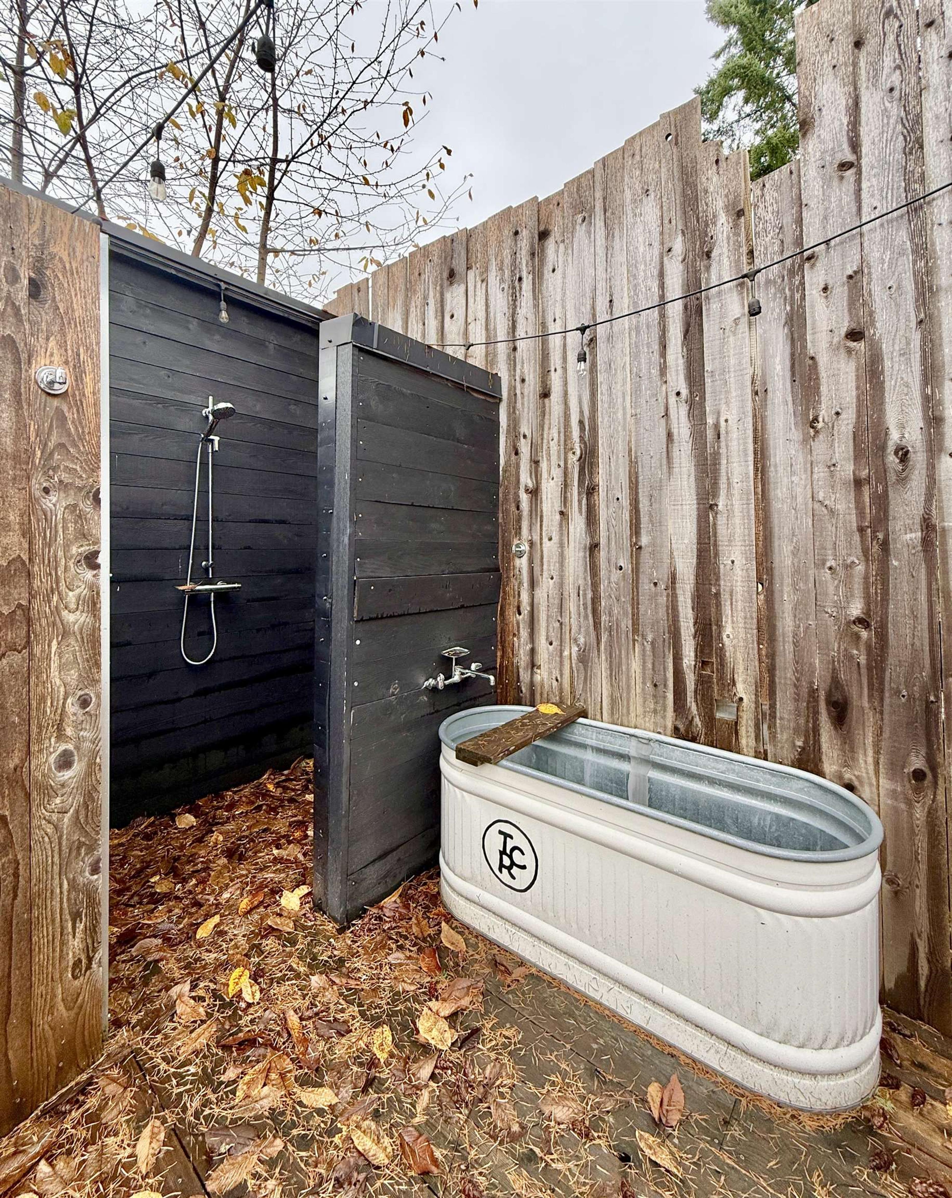 962 CEMETERY ROAD - 35