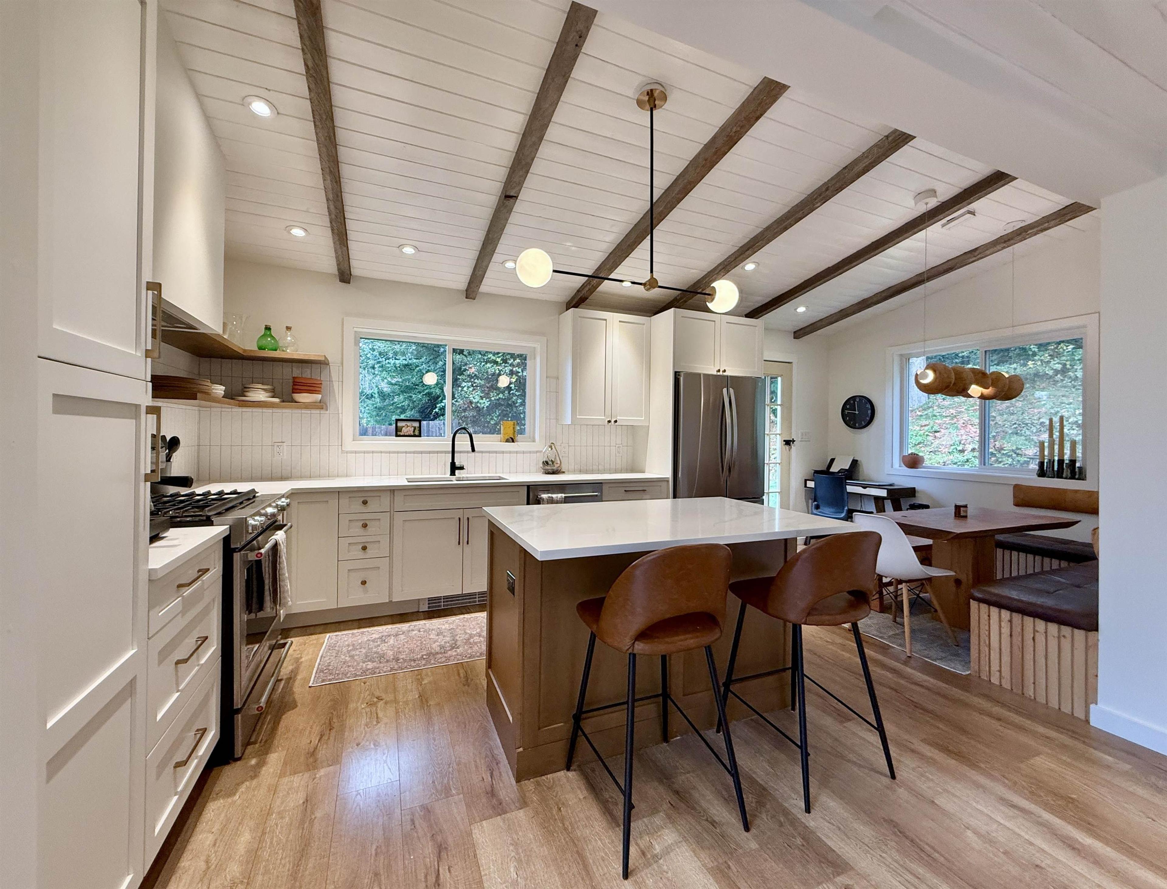 962 CEMETERY ROAD - 8