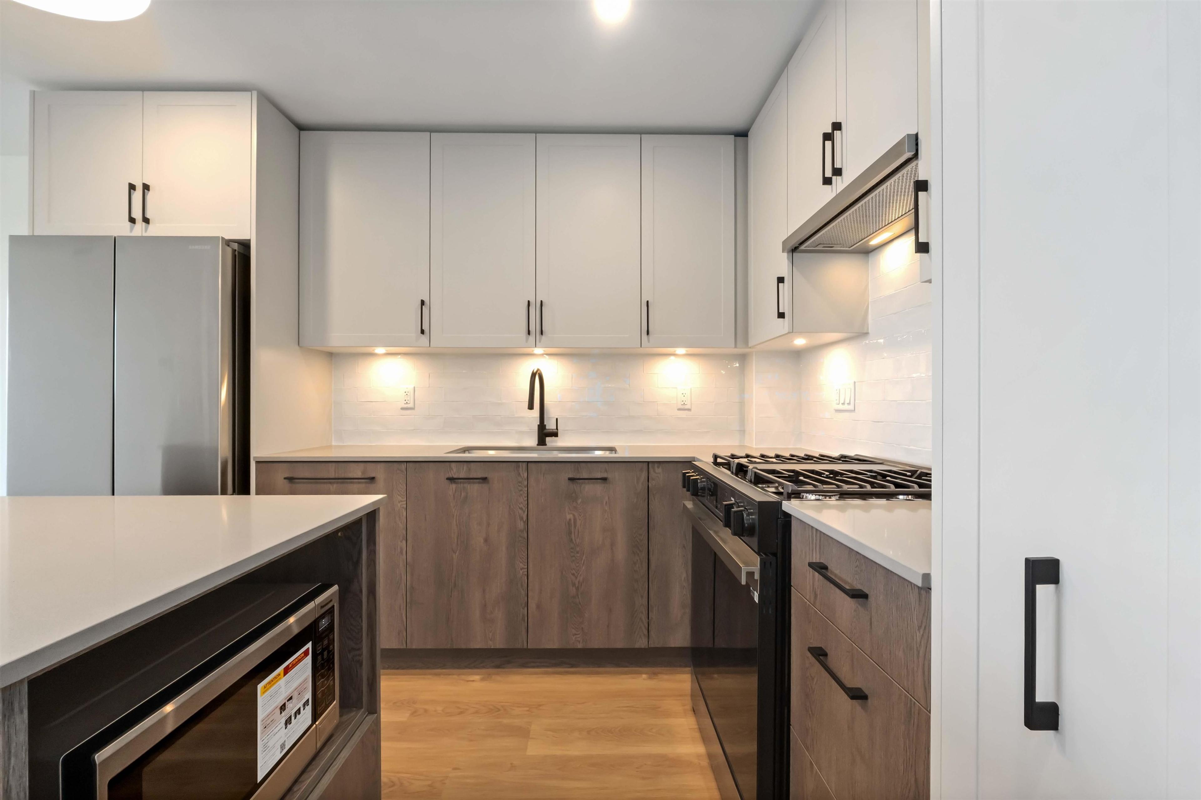 #302 27215 ALDERGROVE TOWN CENTRE DRIVE - Image 4