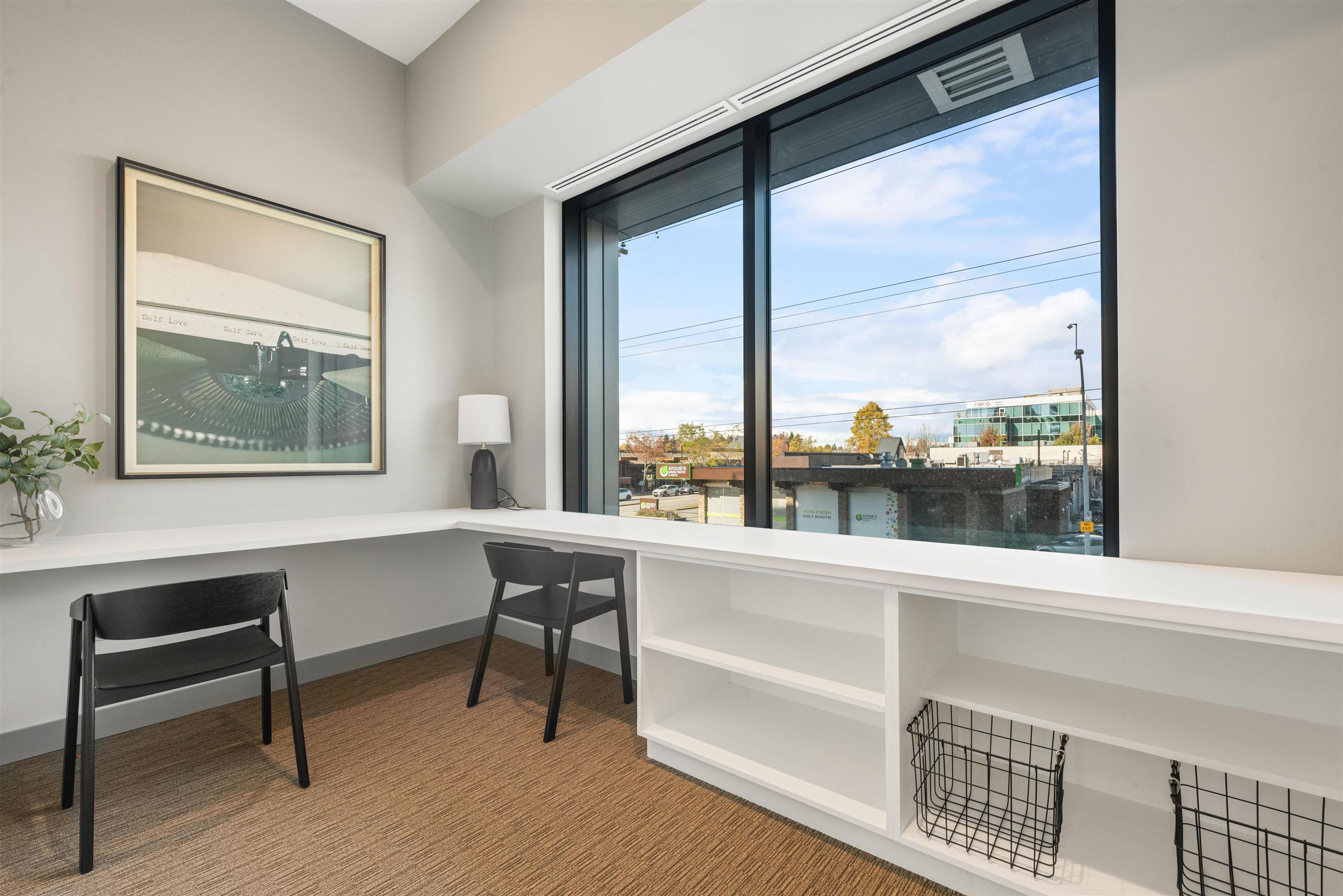 #403 1588 JOHNSTON ROAD - 34