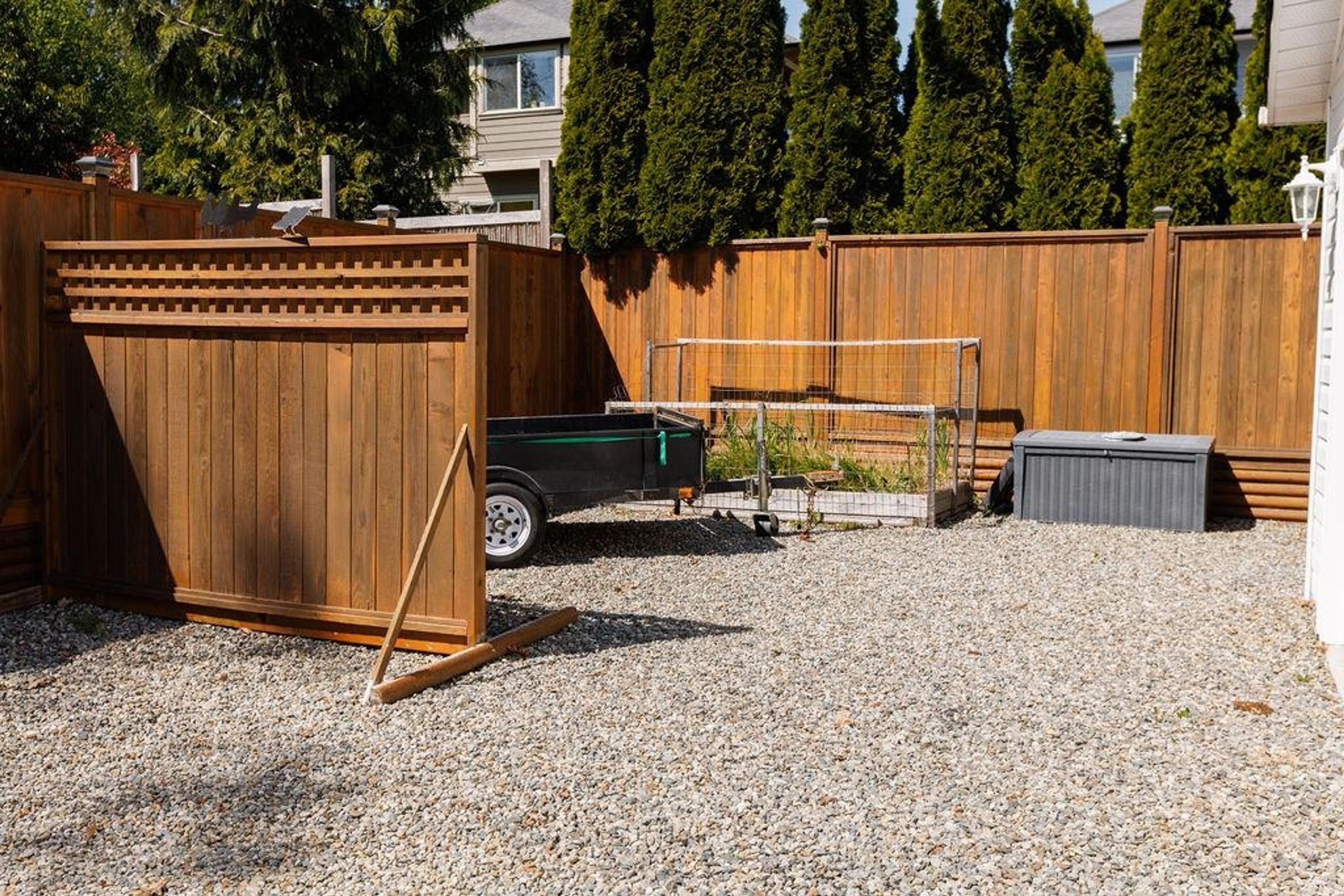 760 HILLCREST ROAD - 21