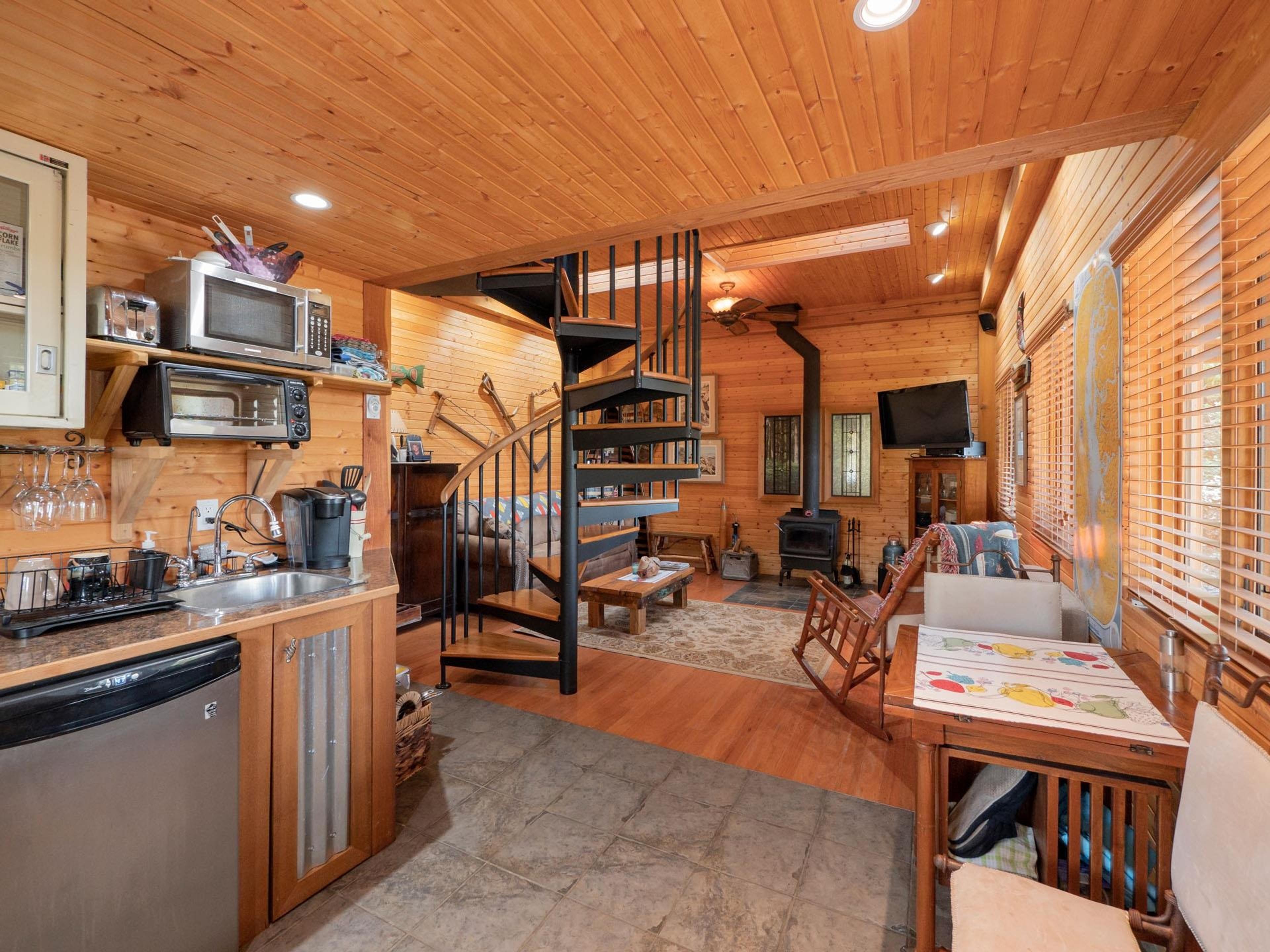 9305 STEPHENS WAY - 5