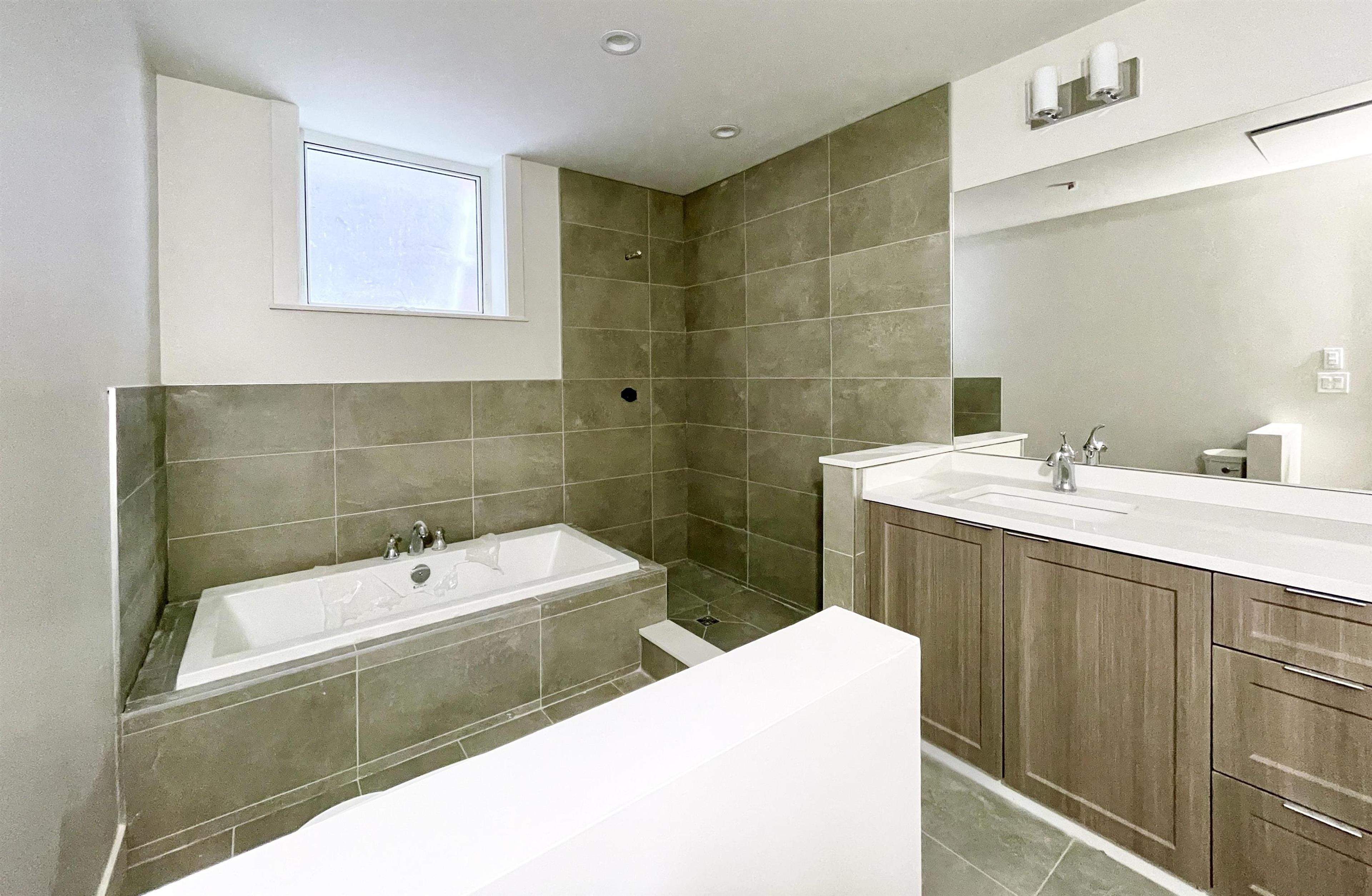 #11101 468 EAGLECREST DRIVE - Image 11