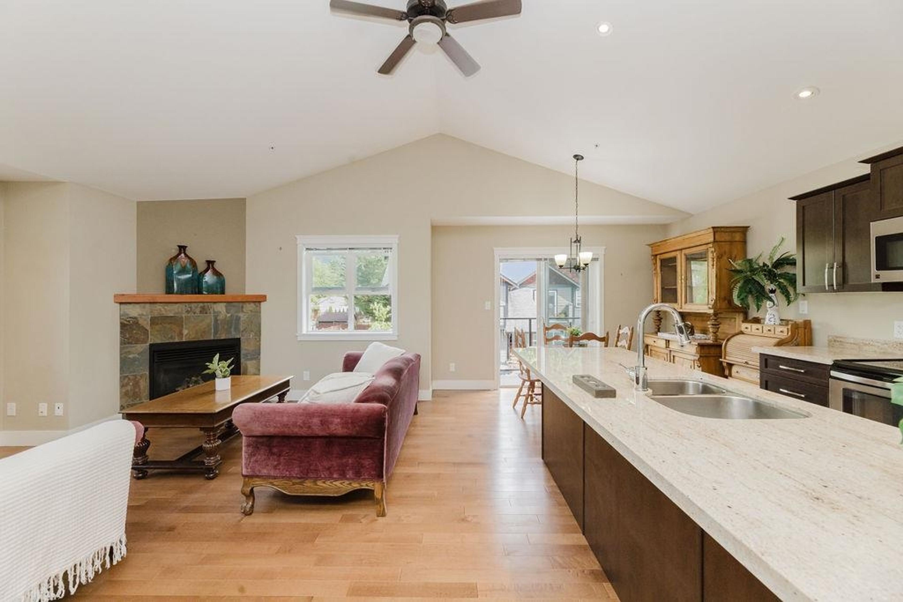 #201 518 SHAW ROAD - 15