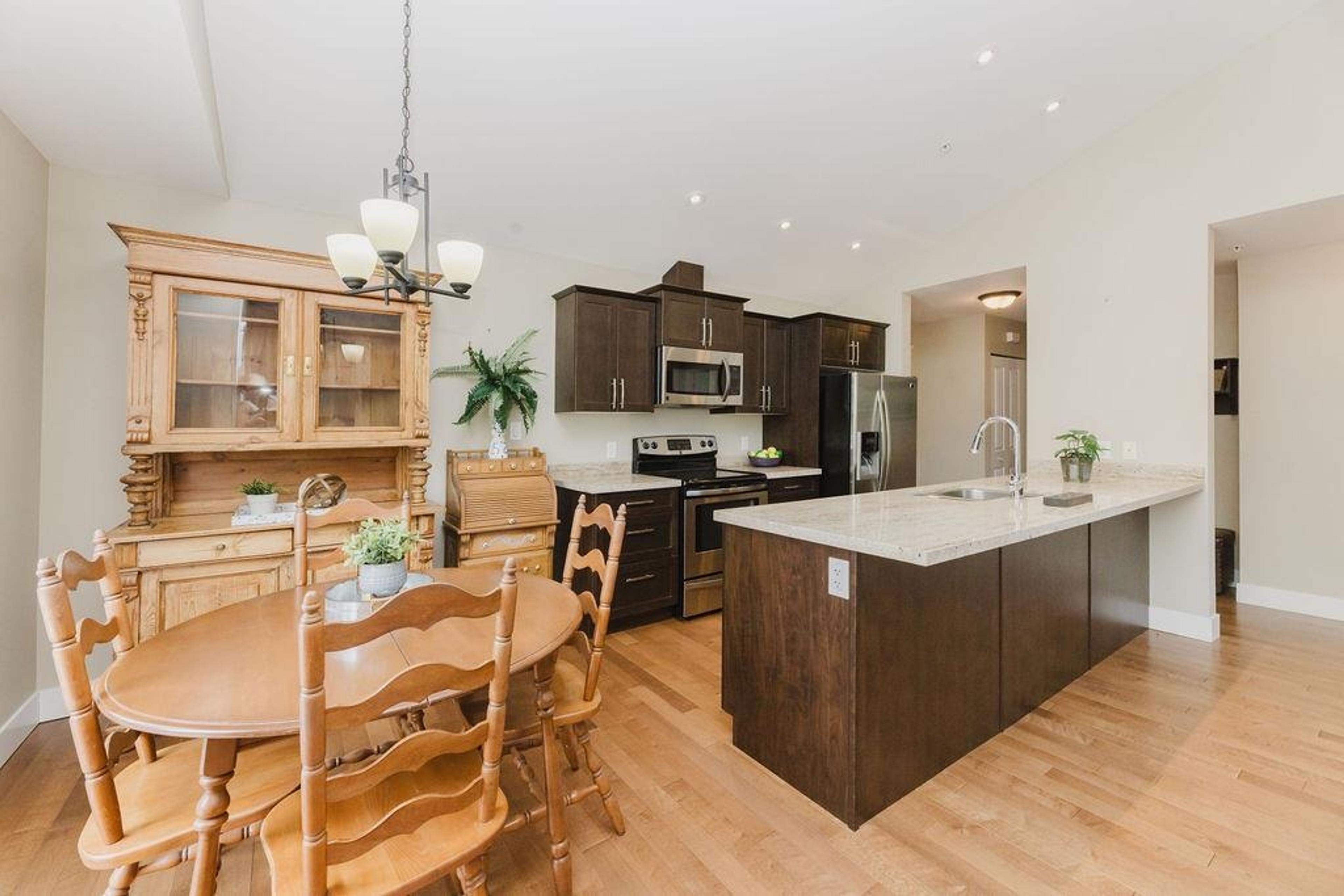 #201 518 SHAW ROAD - 11