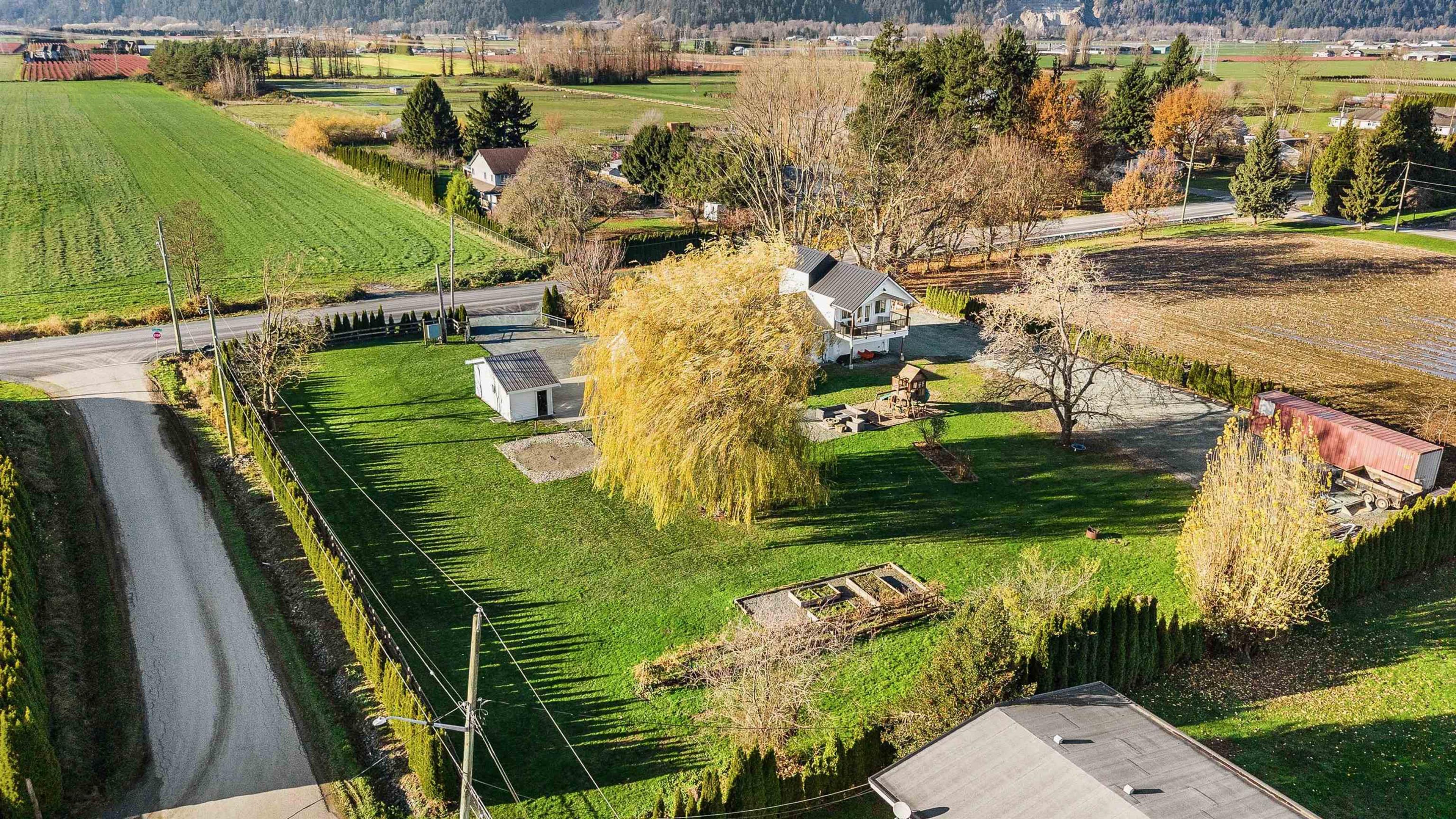 4990 BOUNDARY ROAD - 6