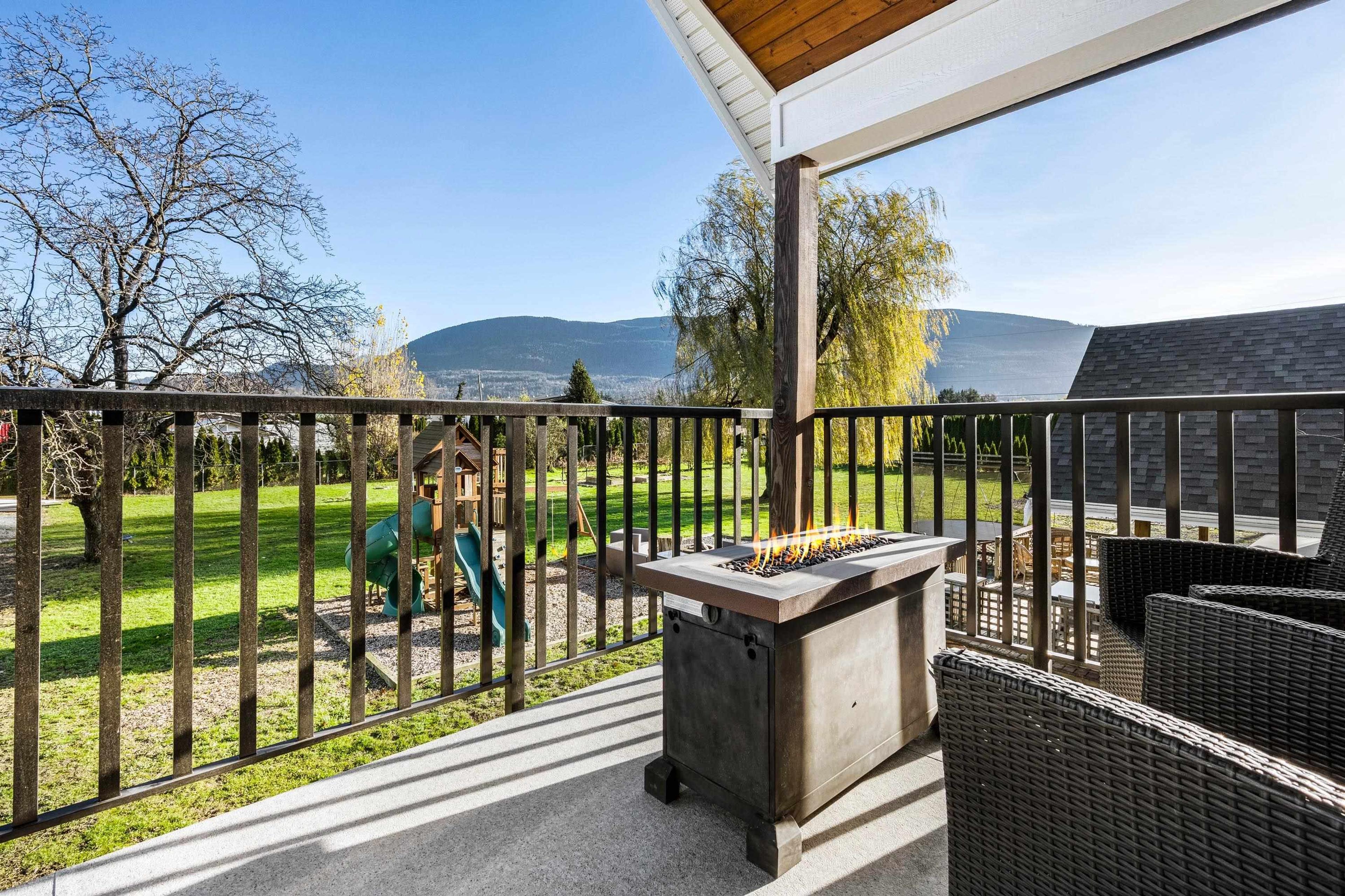 4990 BOUNDARY ROAD - 36