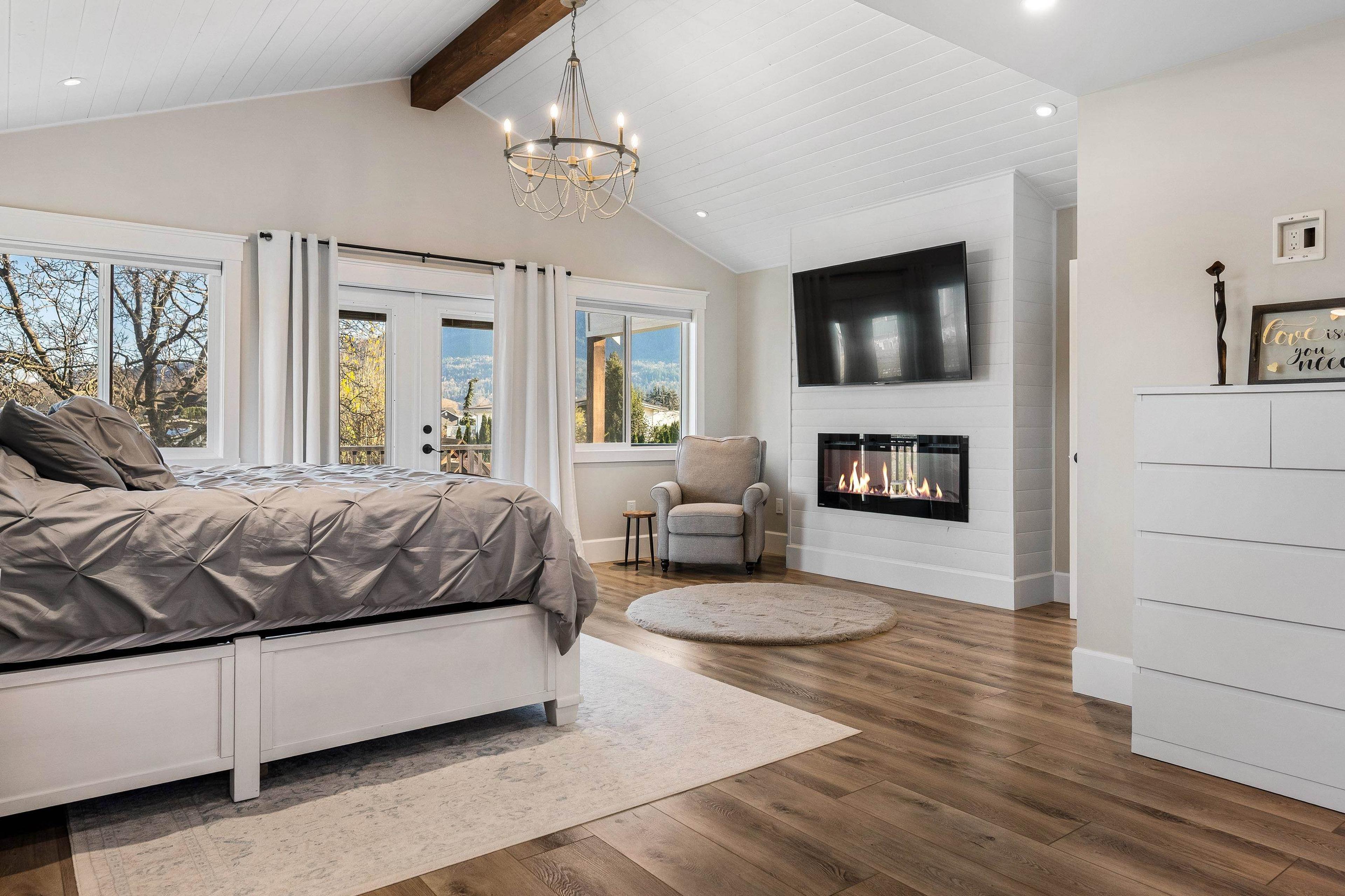 4990 BOUNDARY ROAD - 30