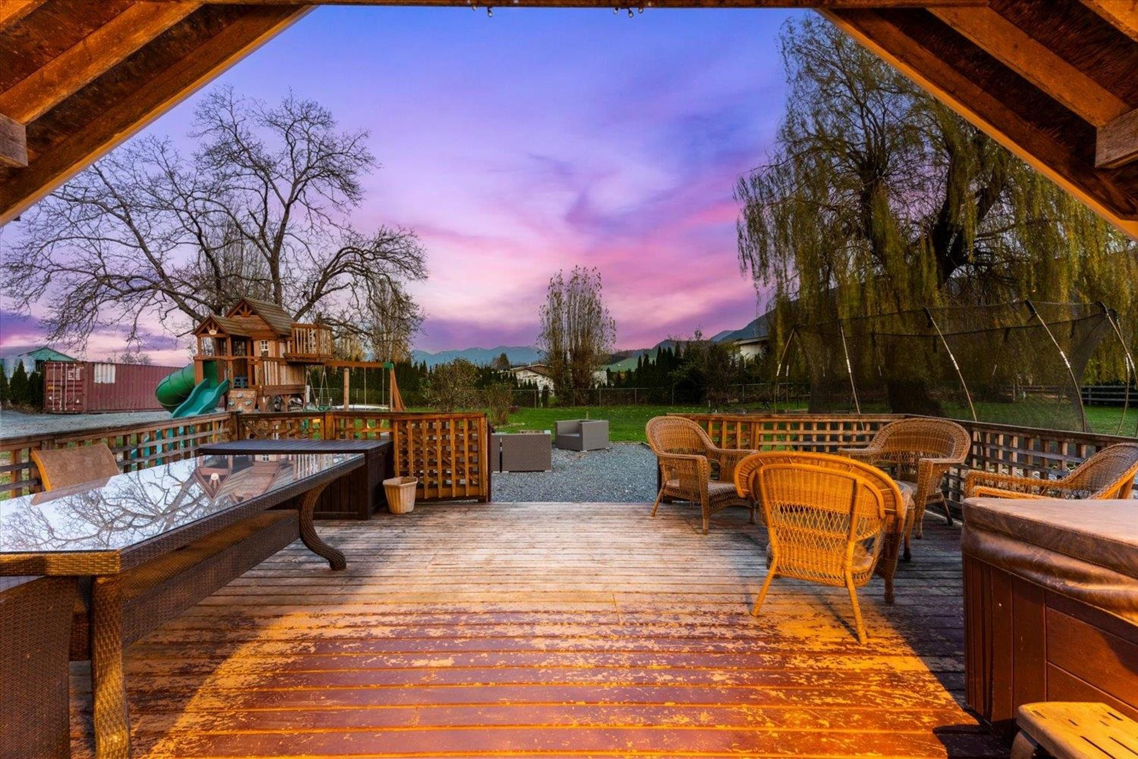 4990 BOUNDARY ROAD - 10