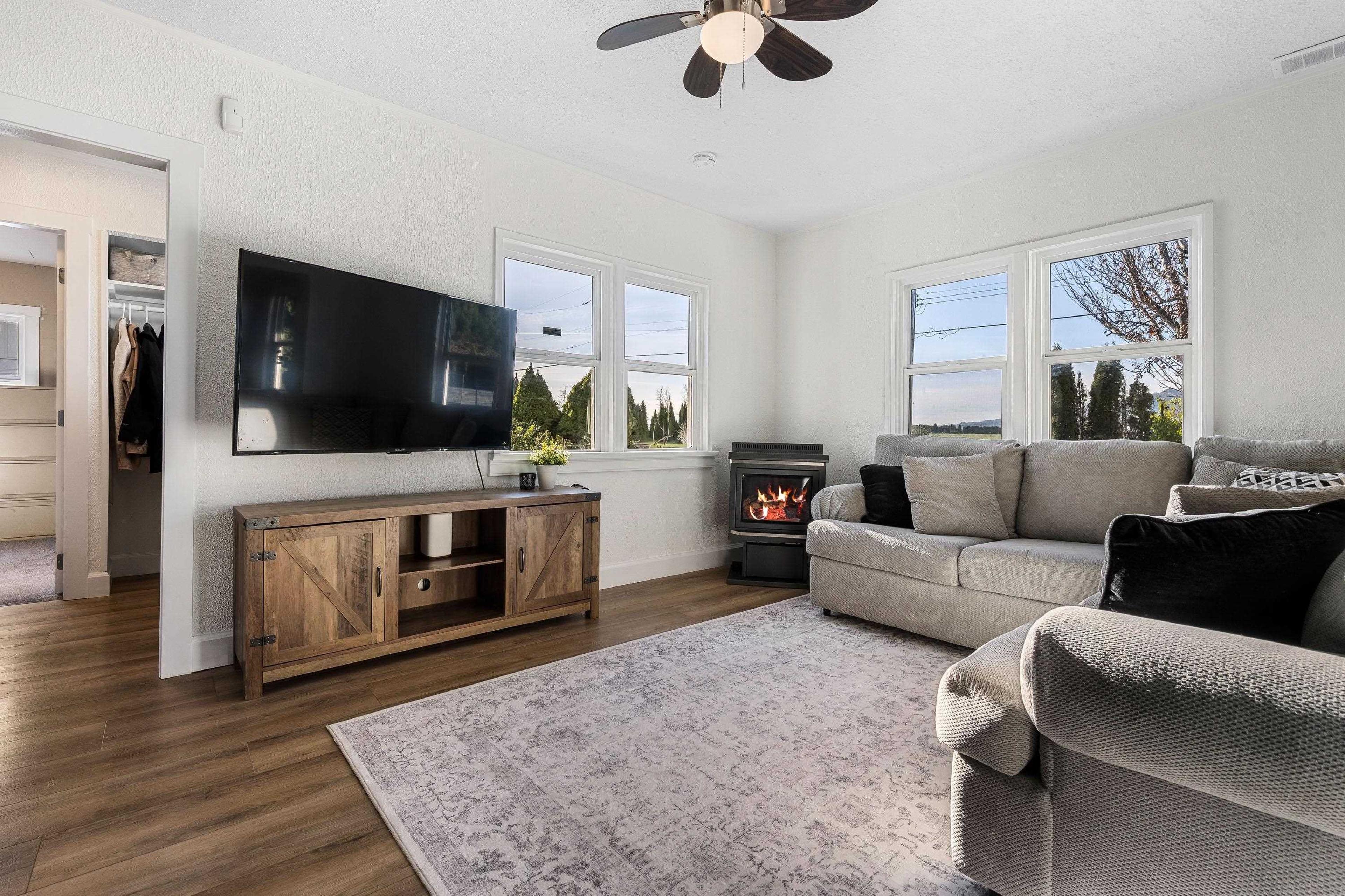 4990 BOUNDARY ROAD - 14