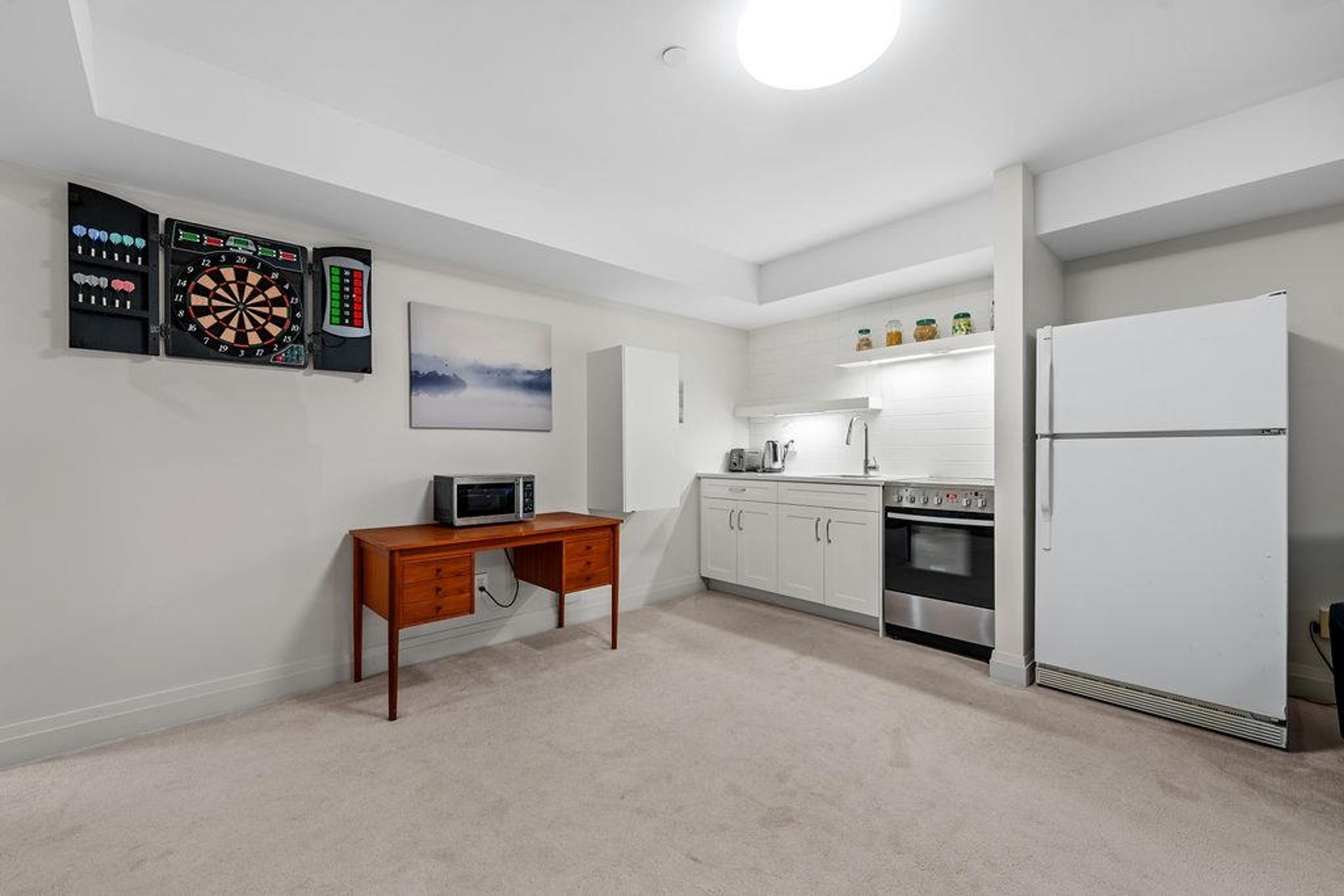 15541 OXENHAM AVENUE - 28