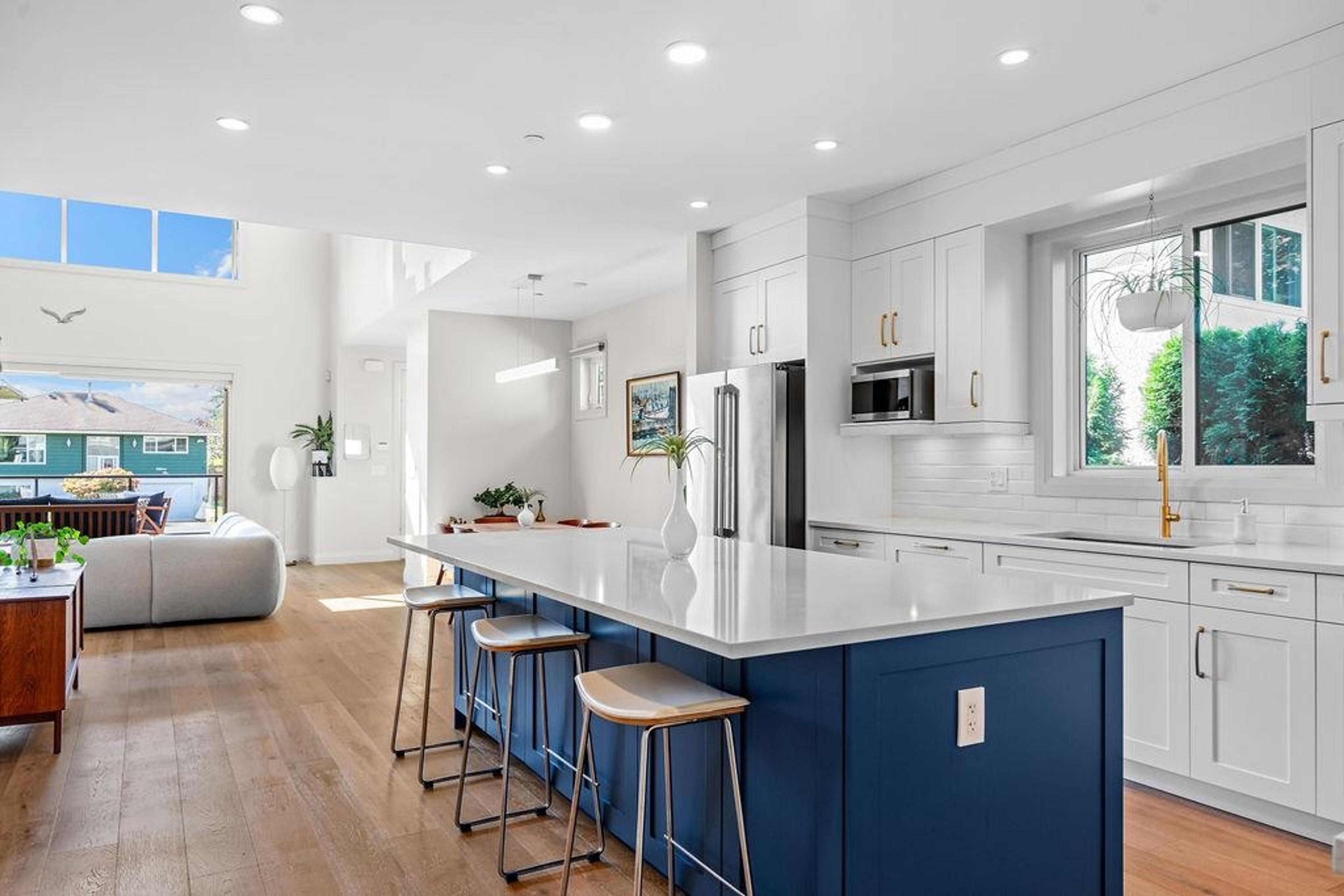 15541 OXENHAM AVENUE - 9