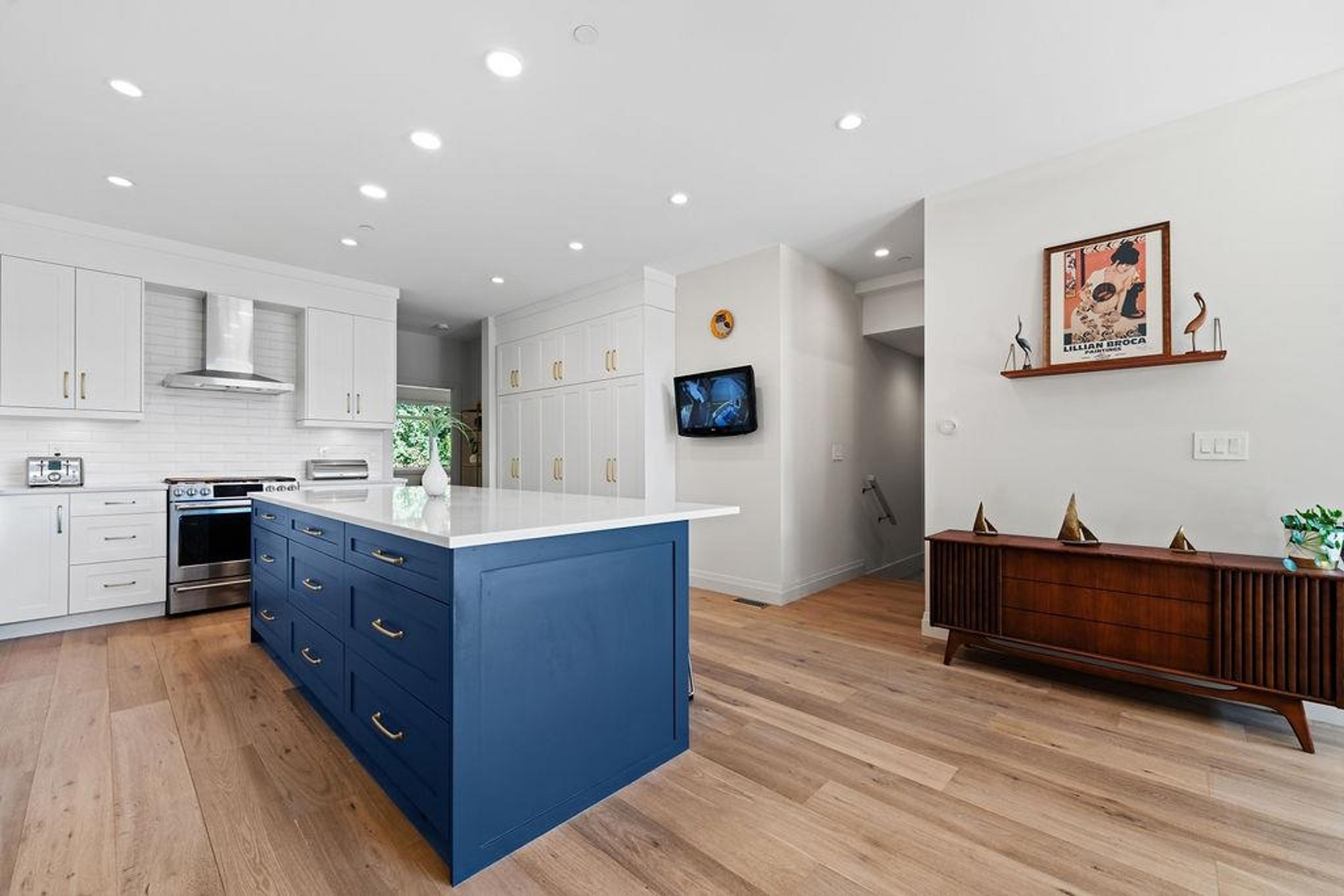 15541 OXENHAM AVENUE - 25