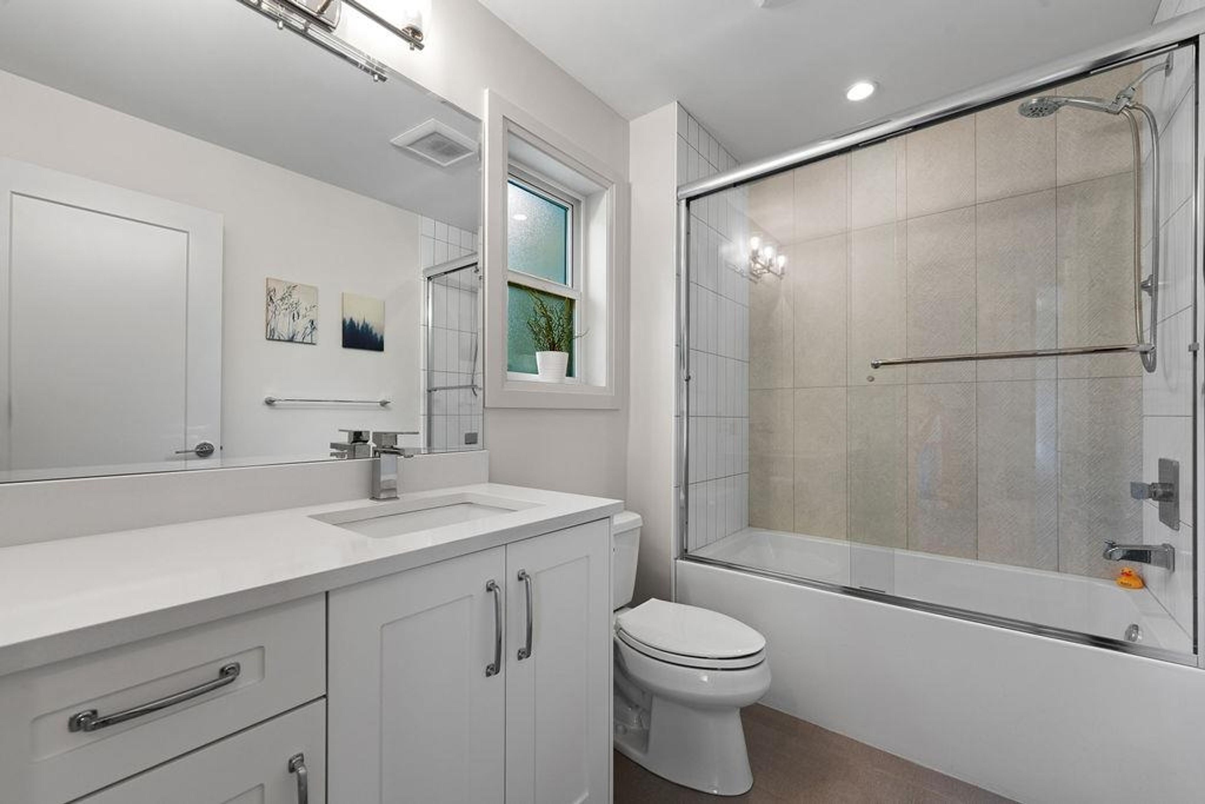 15541 OXENHAM AVENUE - 21