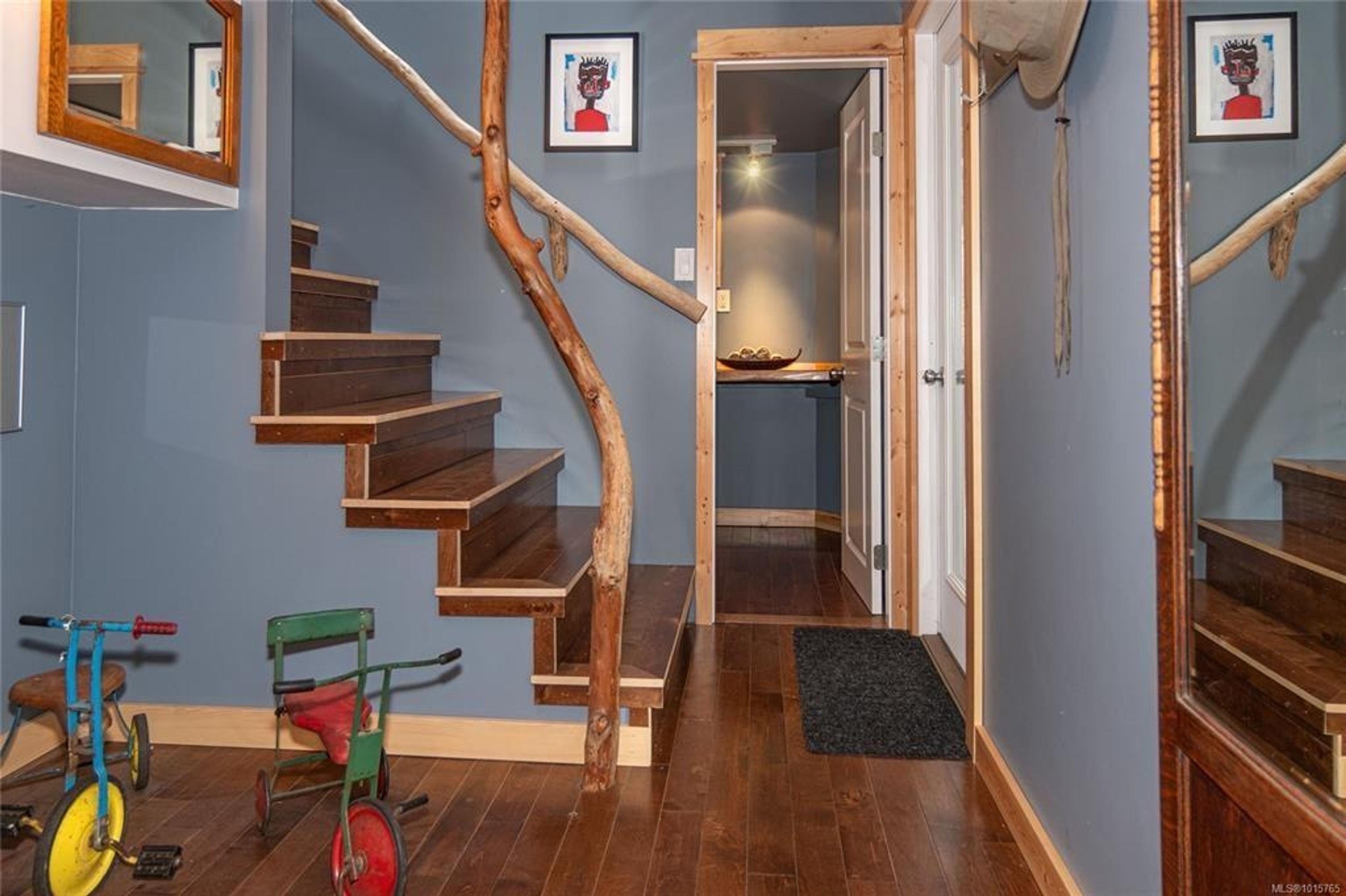 105 ISLAND PARK DRIVE - 26