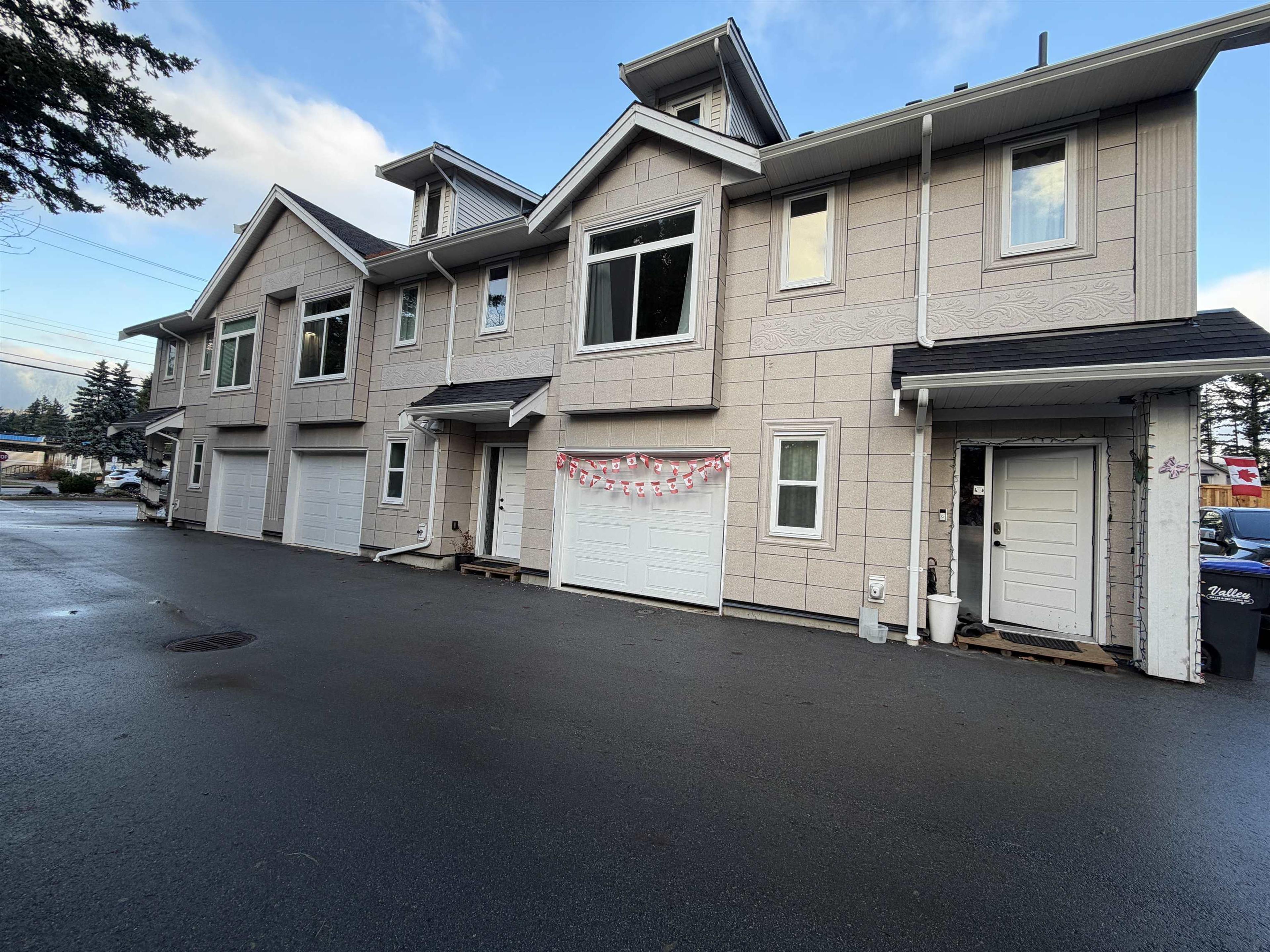 #3 548 PARK STREET - Image 3