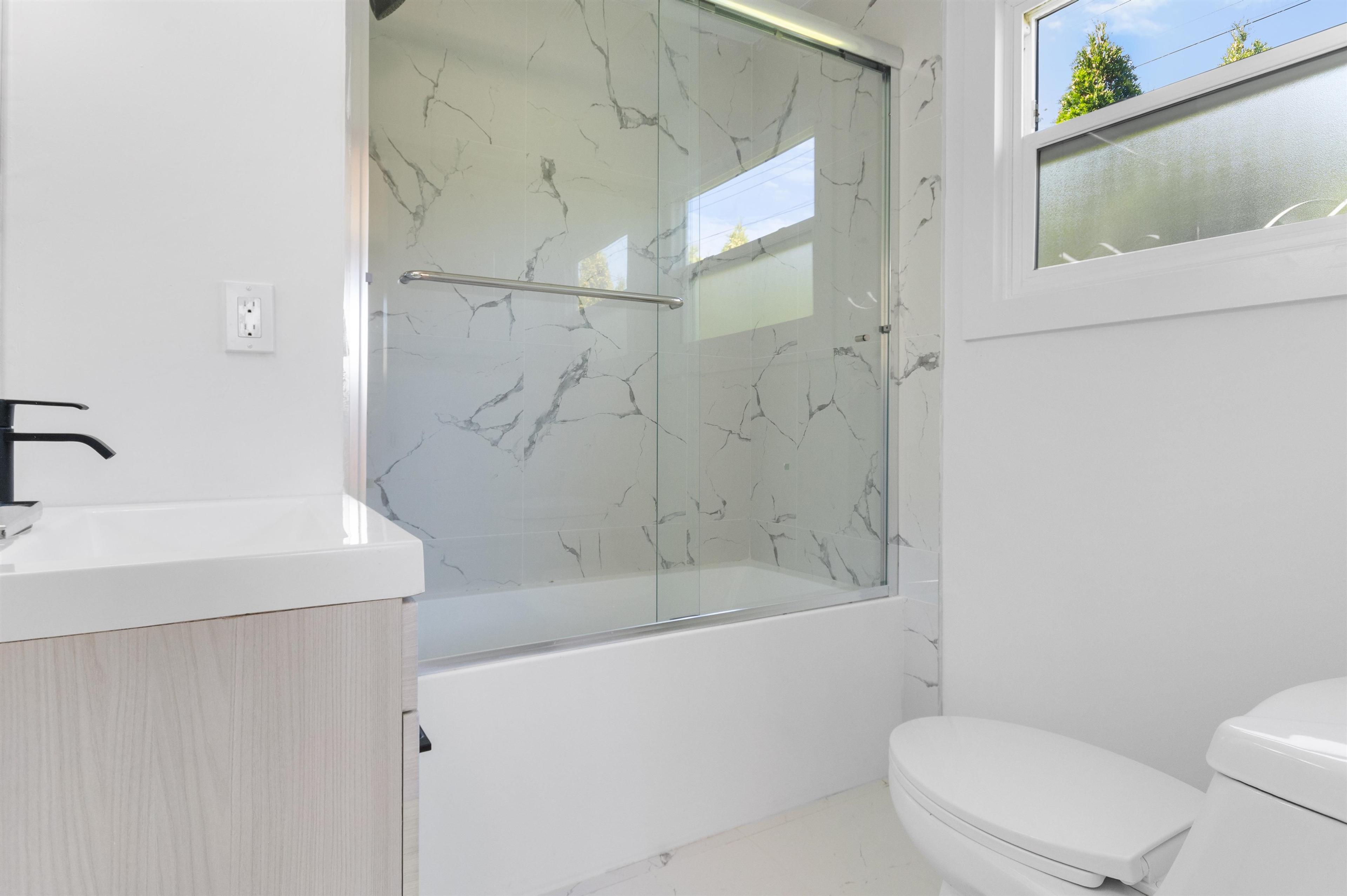 524 RUPERT STREET - 13