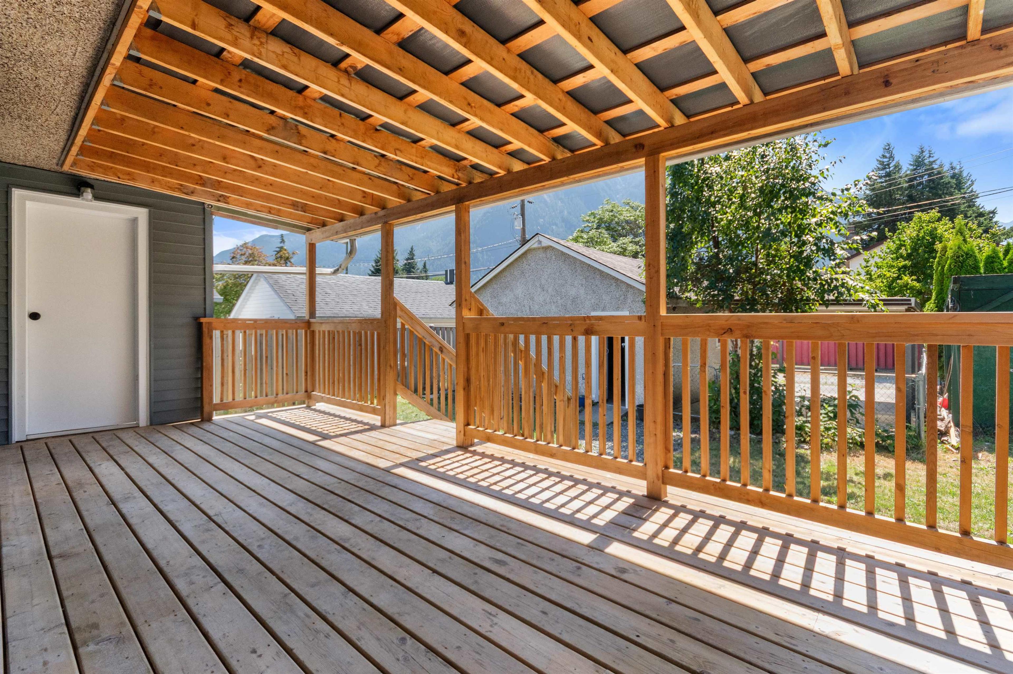 524 RUPERT STREET - 17