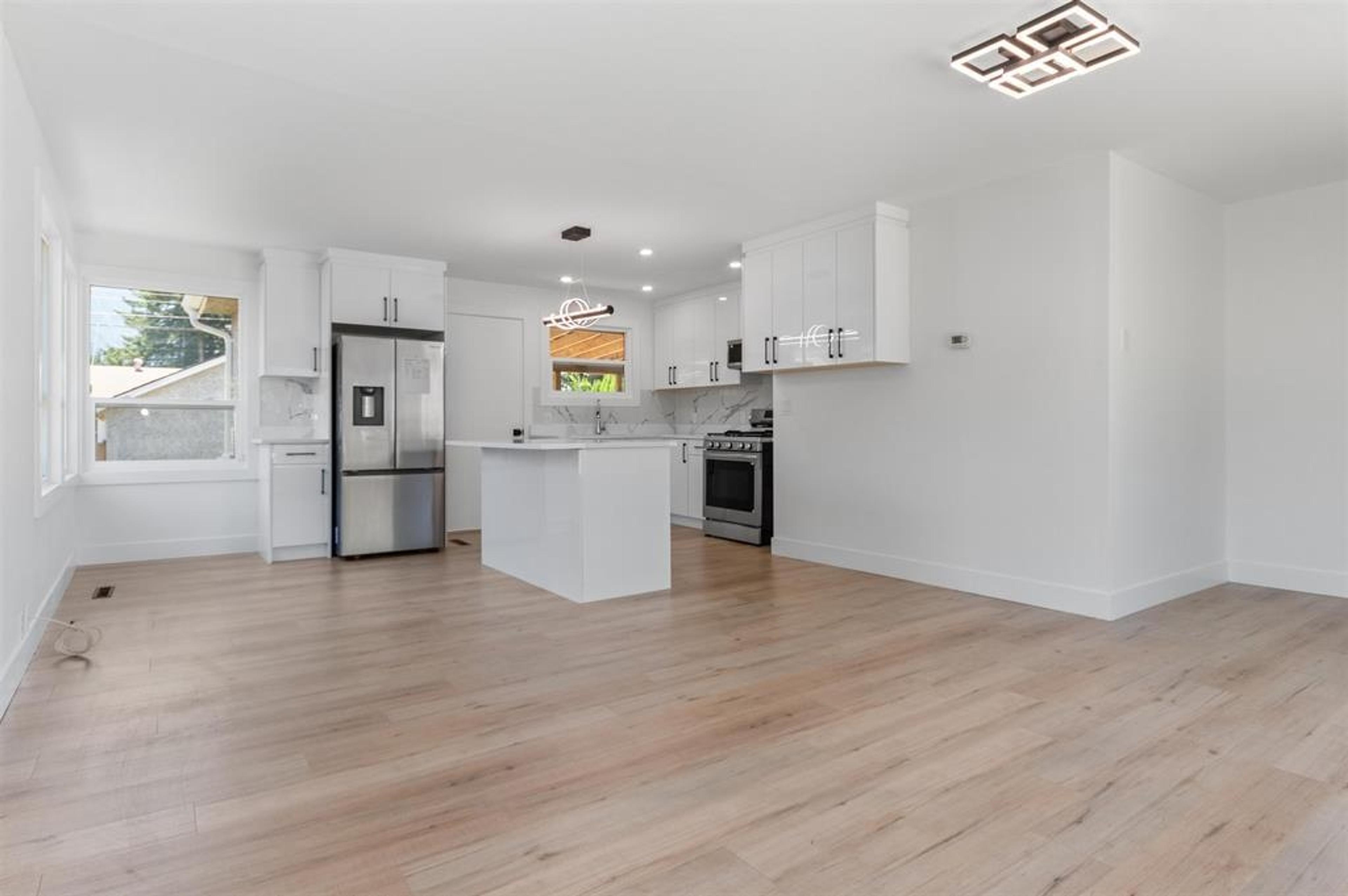 524 RUPERT STREET - 10