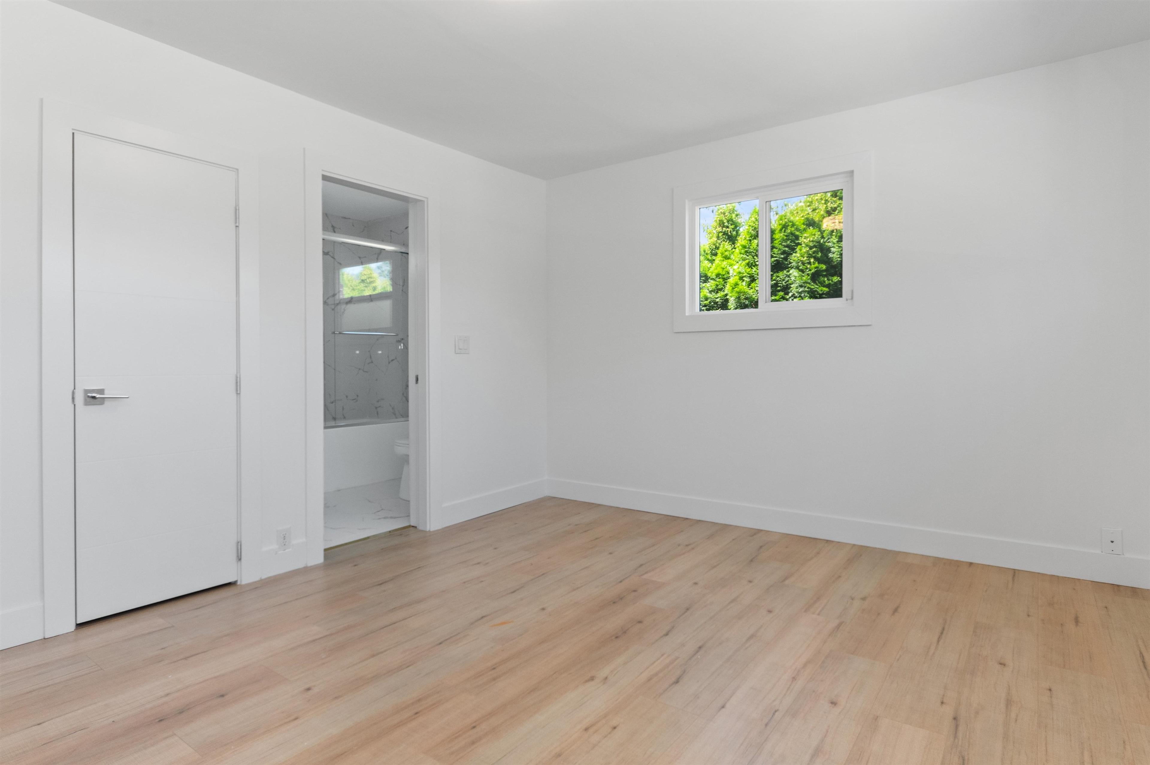 524 RUPERT STREET - 11