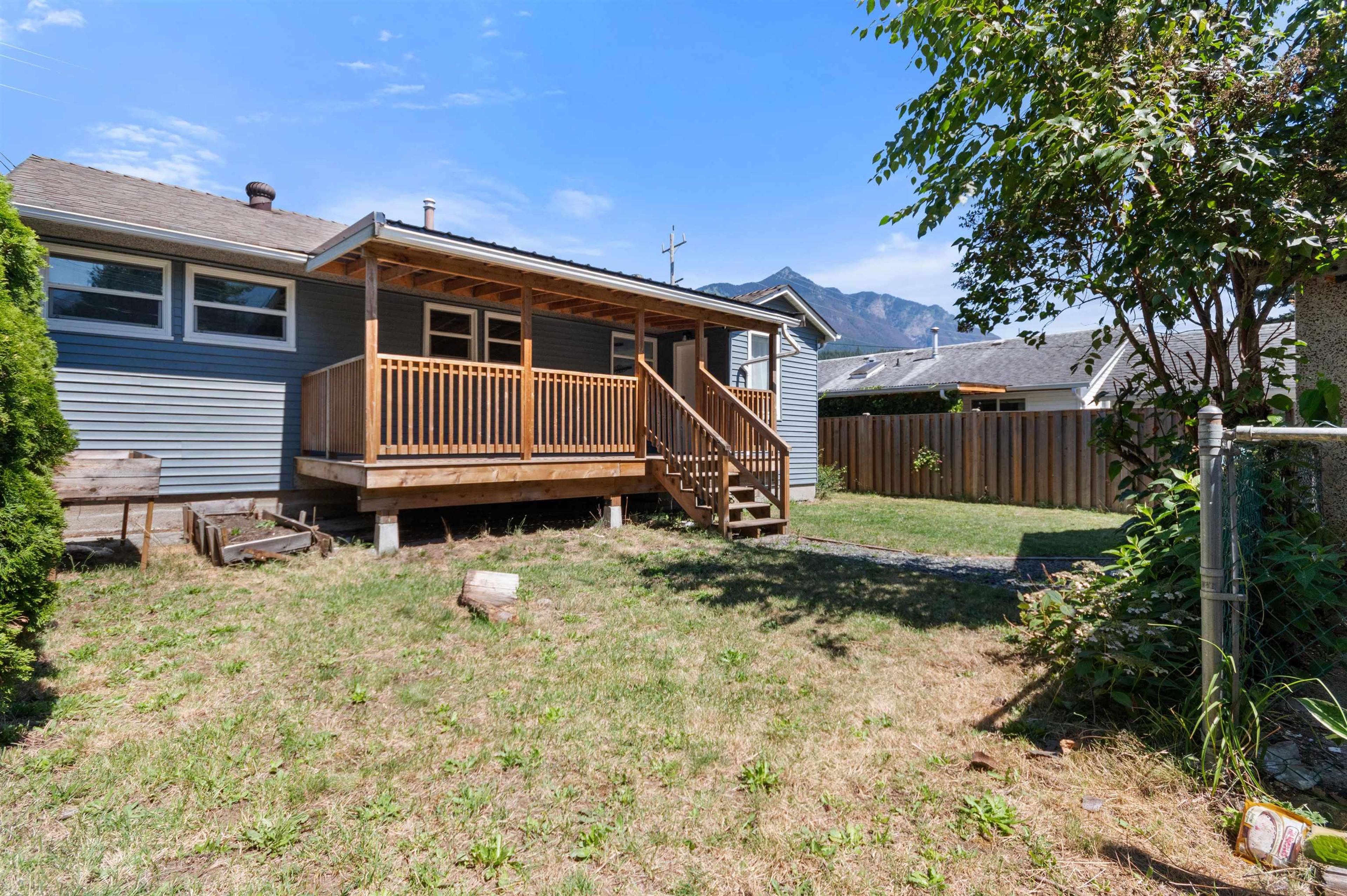 524 RUPERT STREET - 21