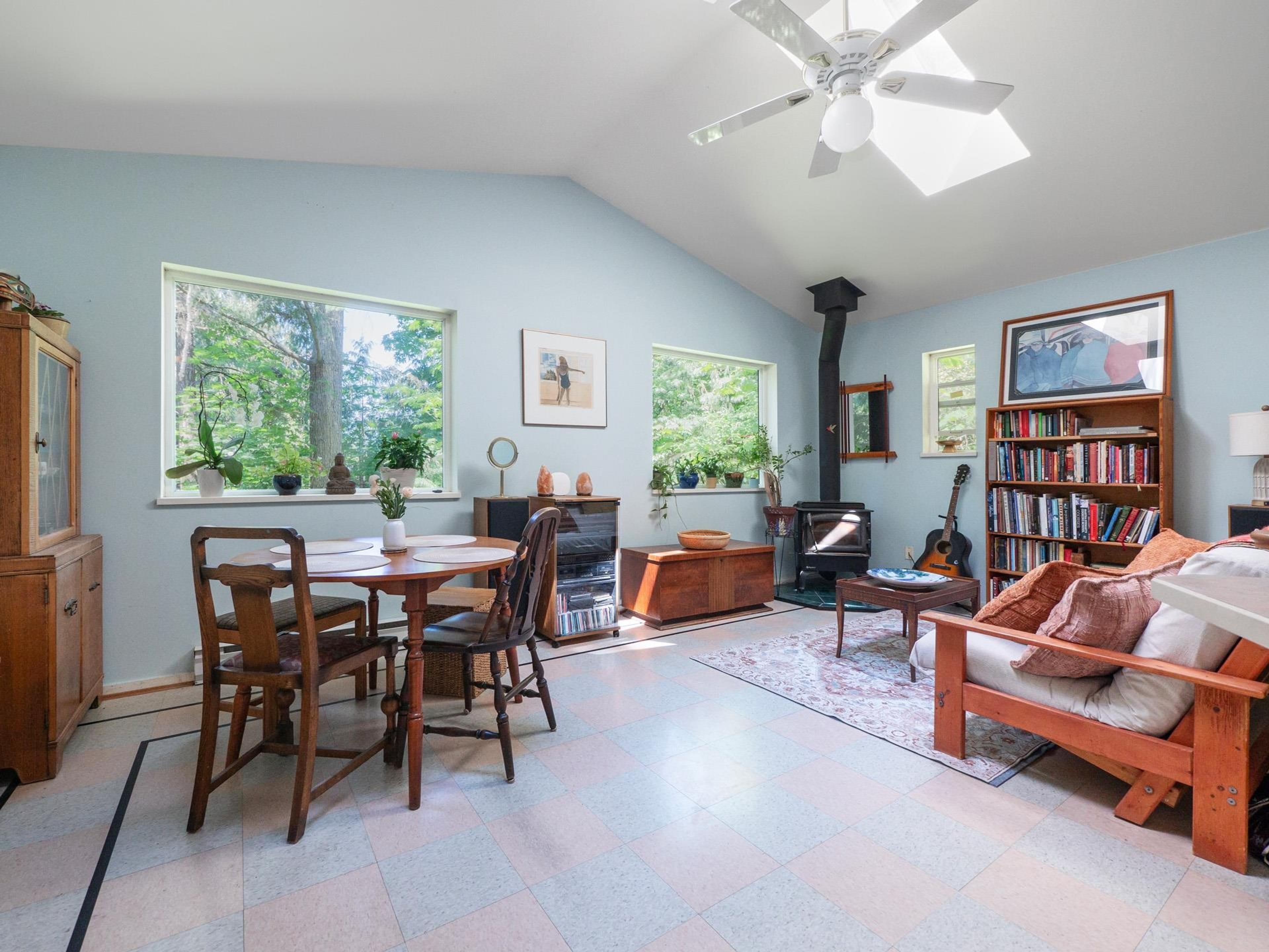 7027 SKANA CRESCENT - 8