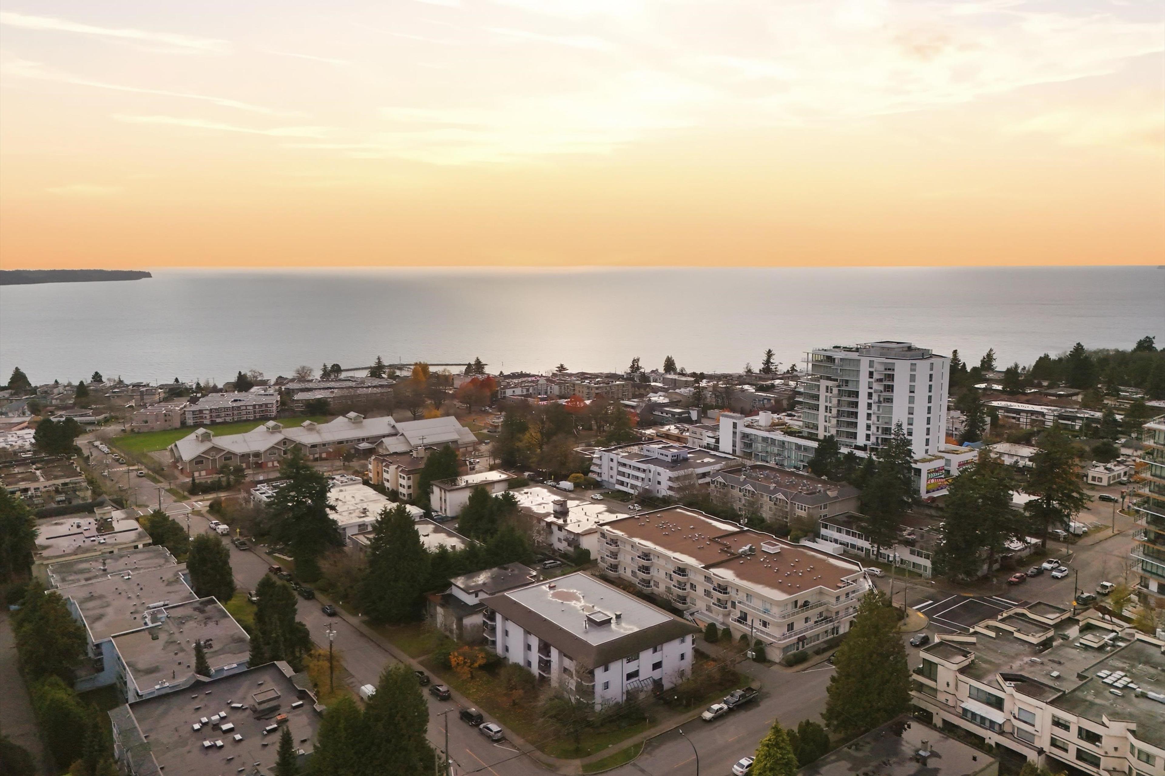 #104 15290 THRIFT AVENUE - Image 2