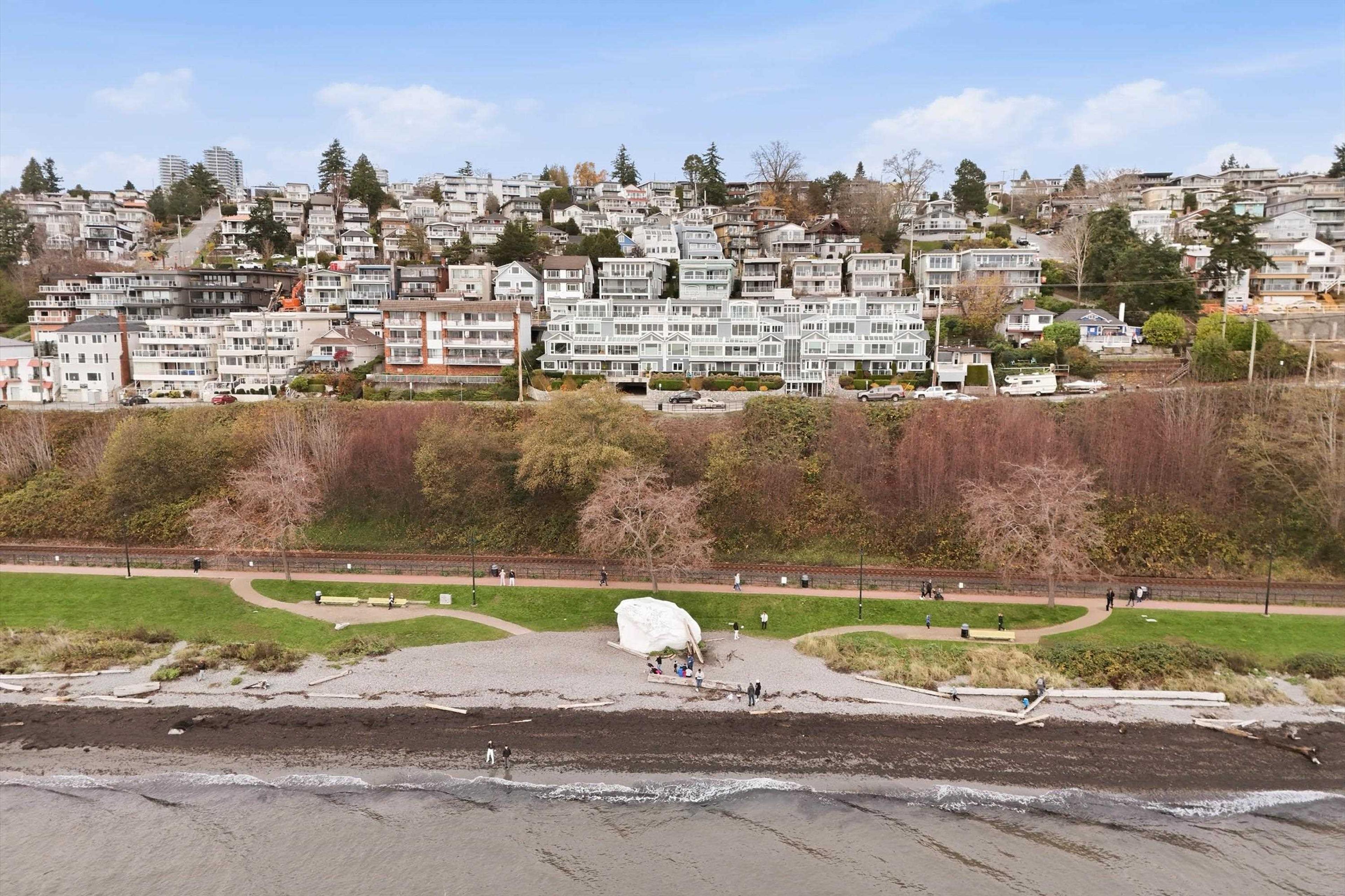 #104 15290 THRIFT AVENUE - 7