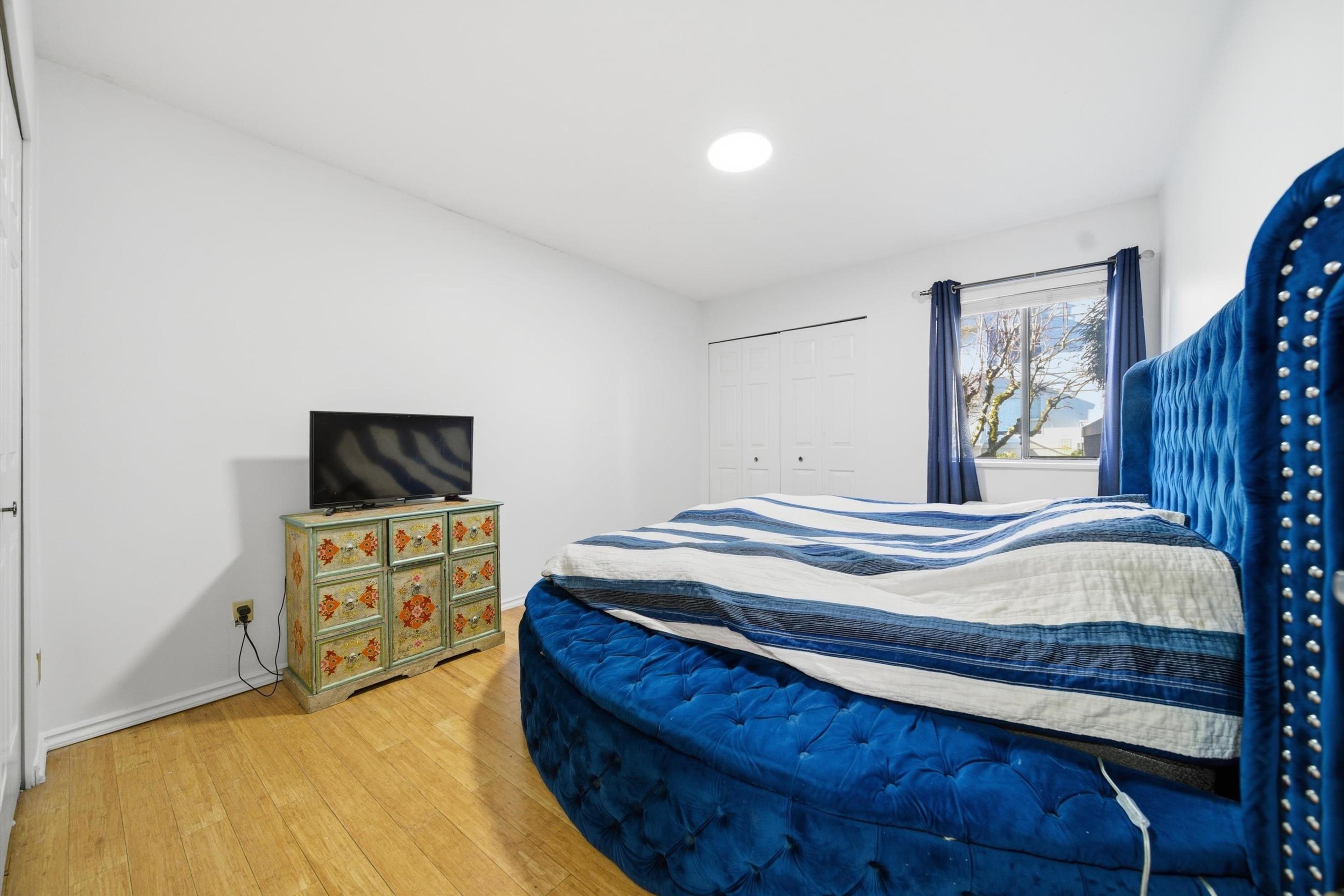 #104 15290 THRIFT AVENUE - 14