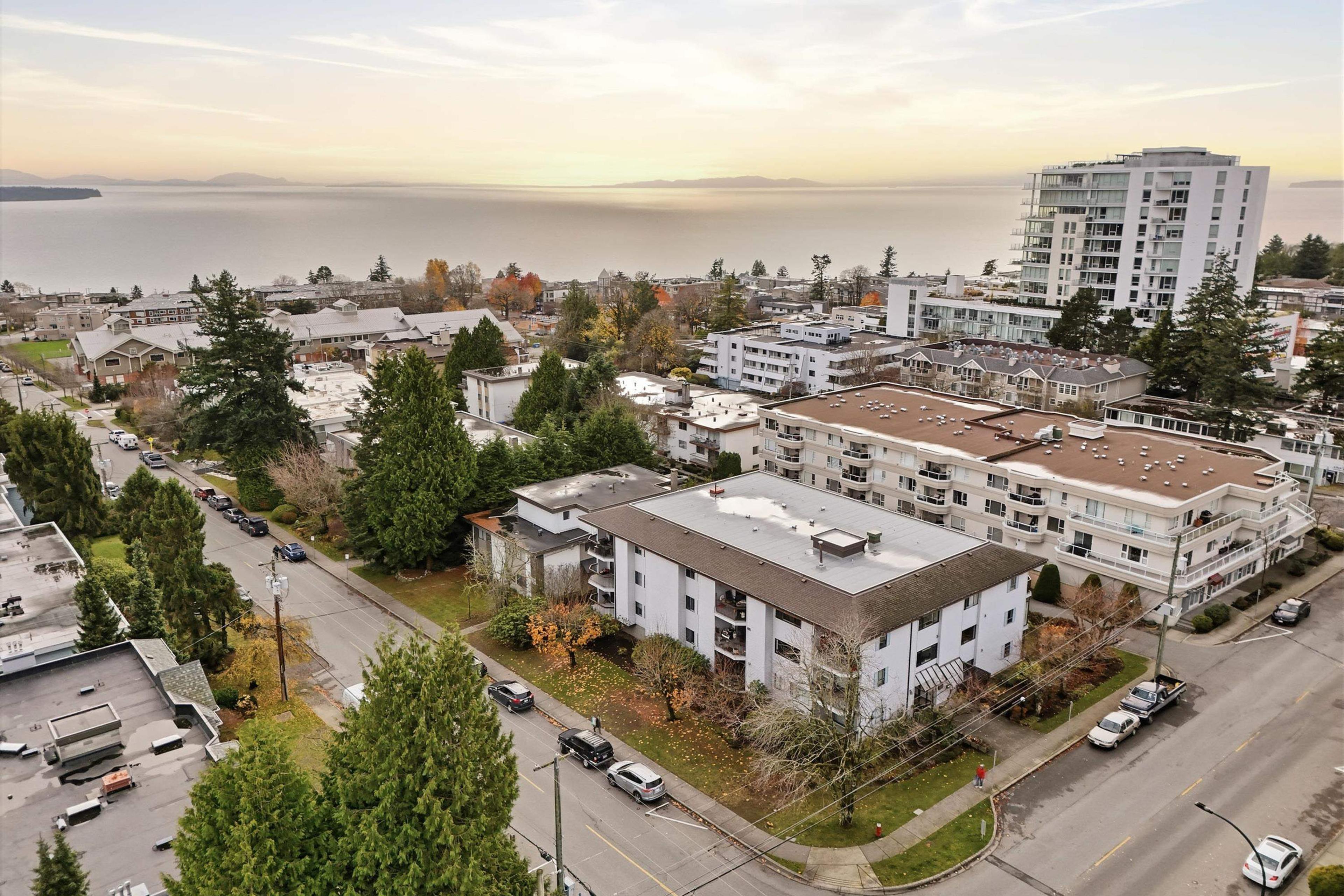 #104 15290 THRIFT AVENUE - 15