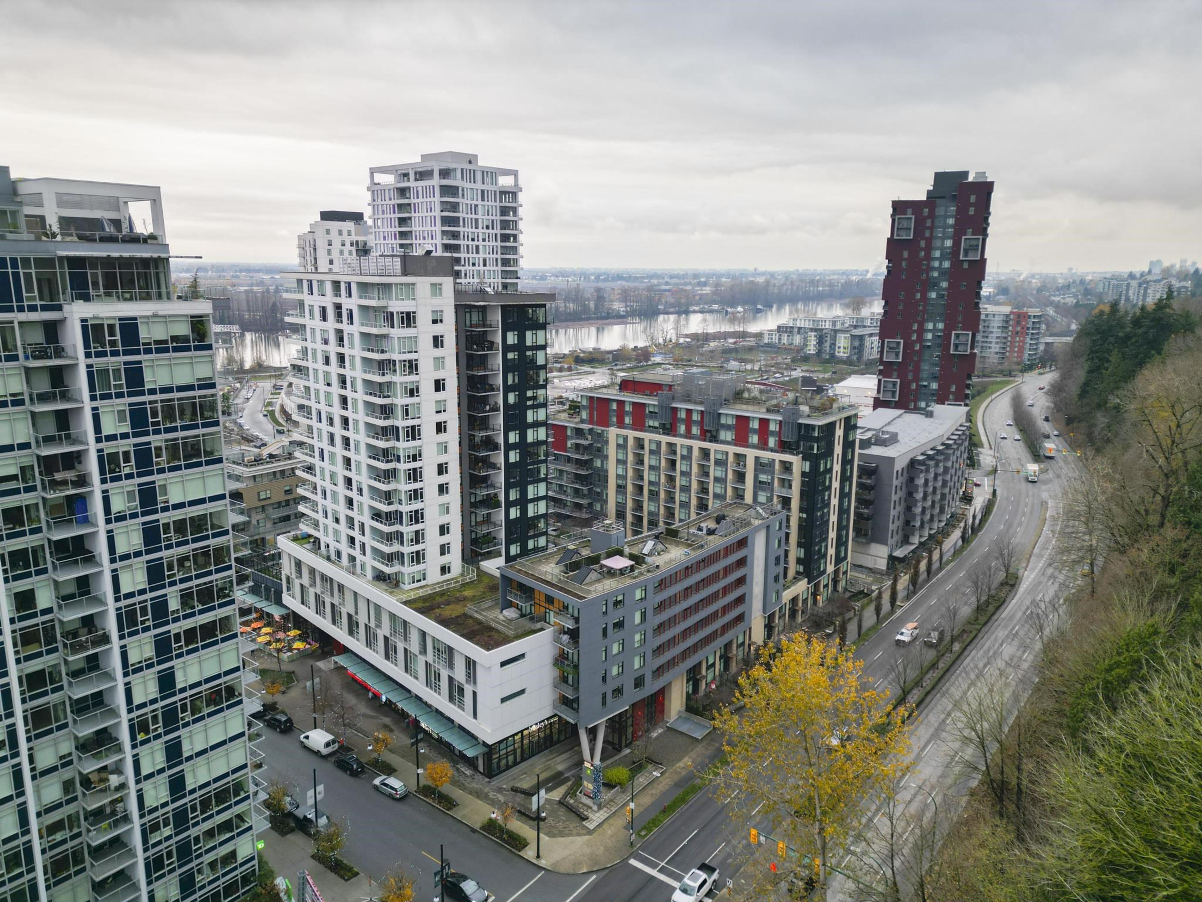 8533 River District Crossing, Vancouver - Exteriors - Full Complex View - Photo 4