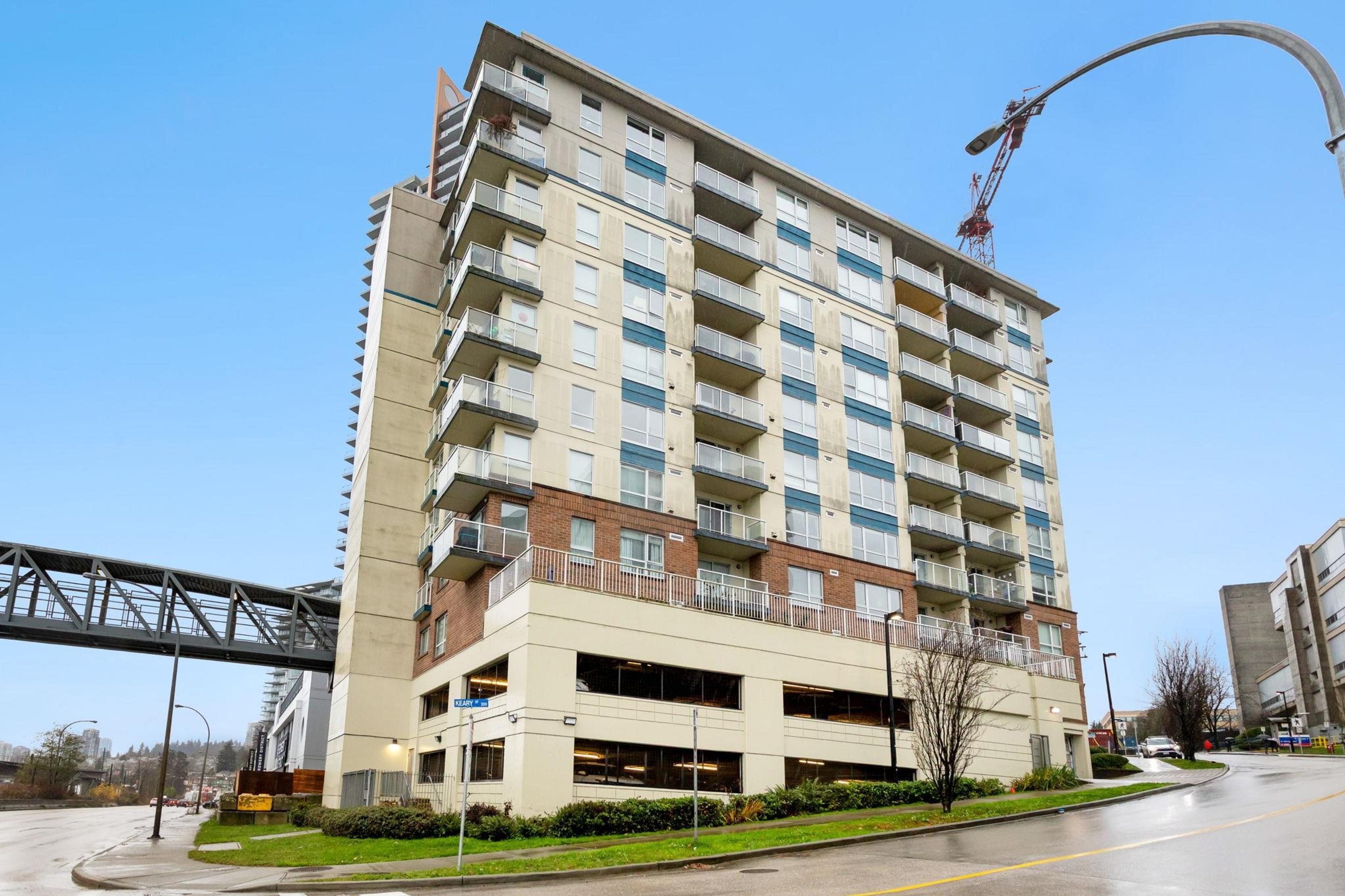 200 Keary Street, New Westminster - Exteriors - Photo 3