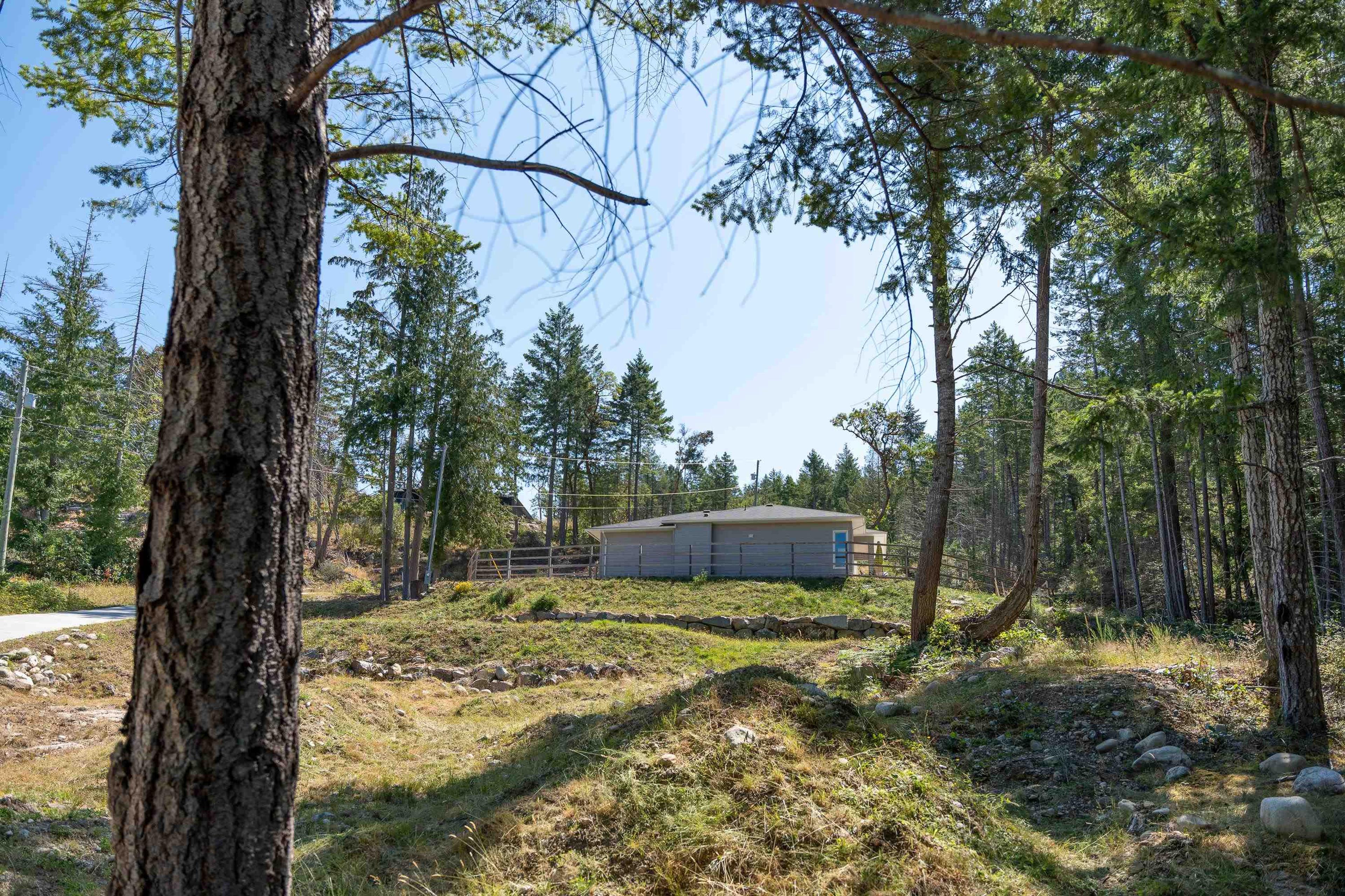 11120 Sunshine Coast Highway, Pender Harbour - Exteriors - Photo 6