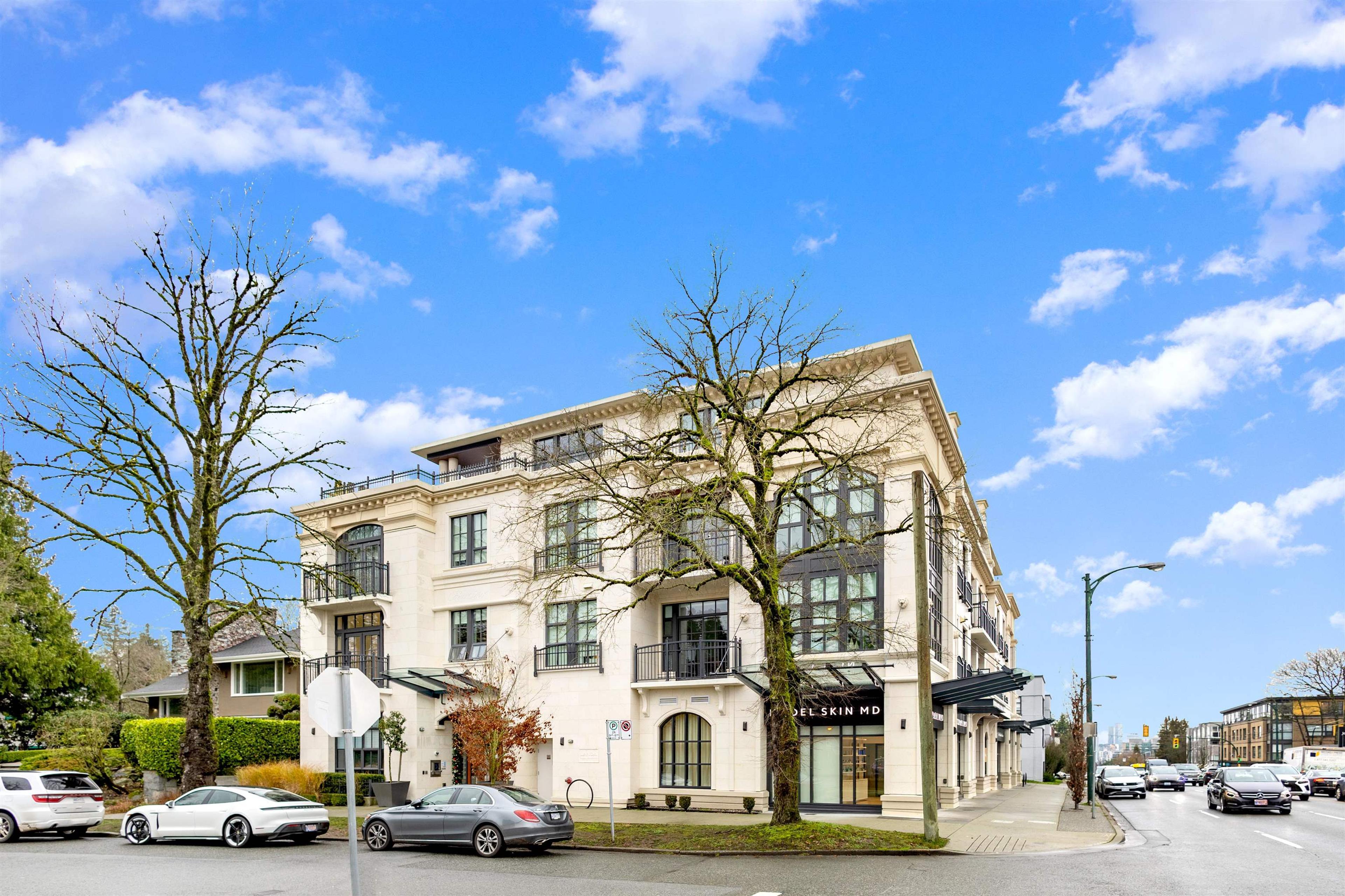 1009 Laurier Avenue, Vancouver - Exteriors - Photo 2