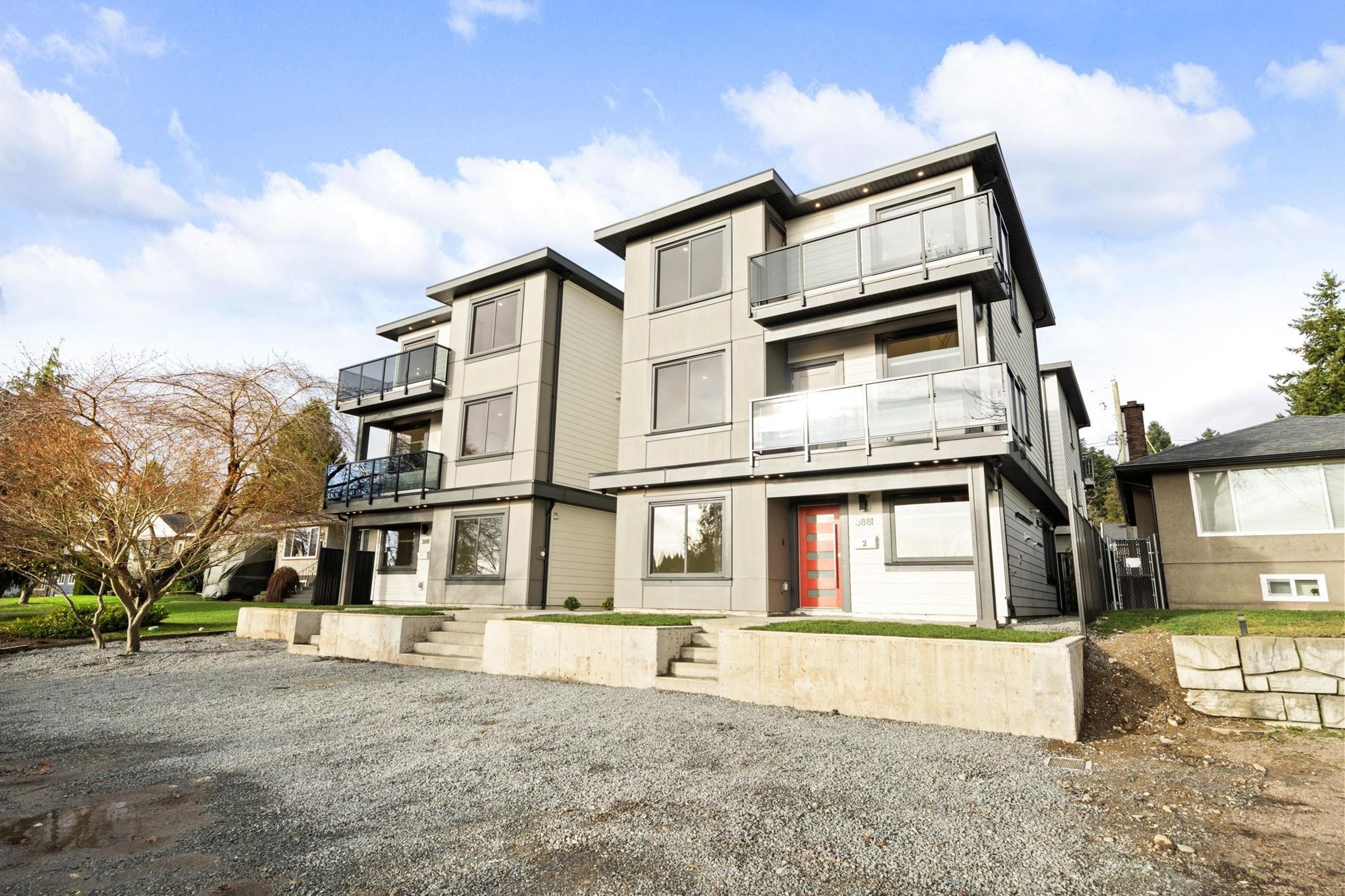 #2 3881 HURST STREET - 36