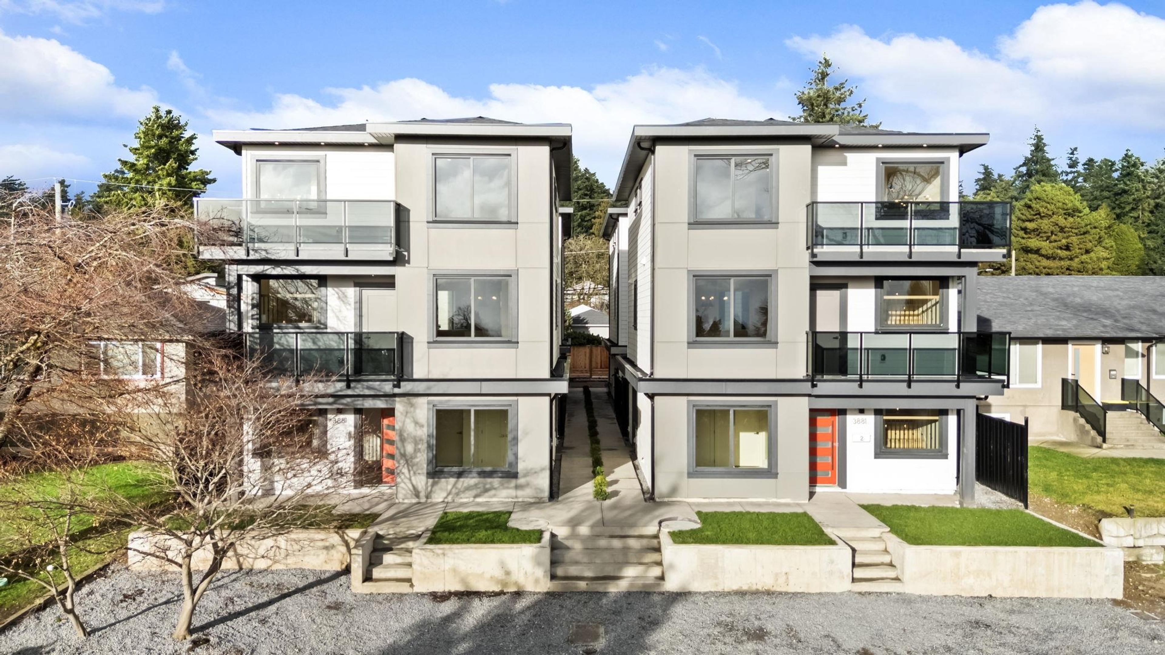 #2 3881 HURST STREET - 38