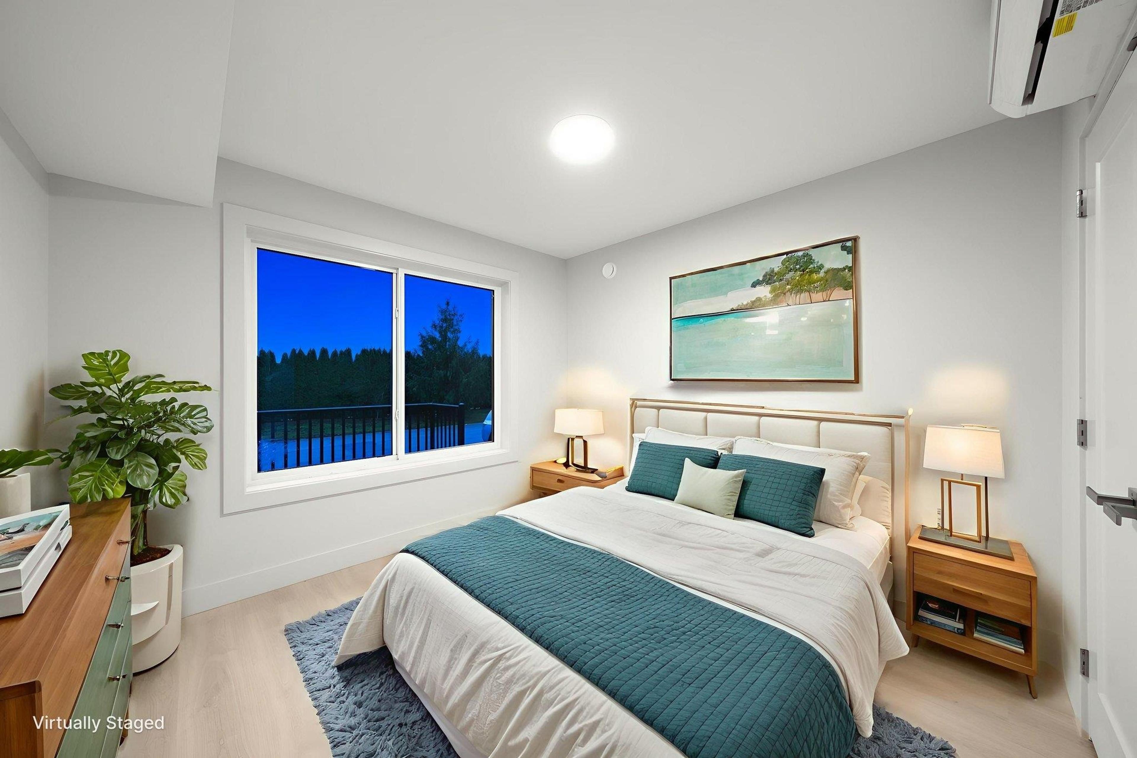 #2 3881 HURST STREET - 33